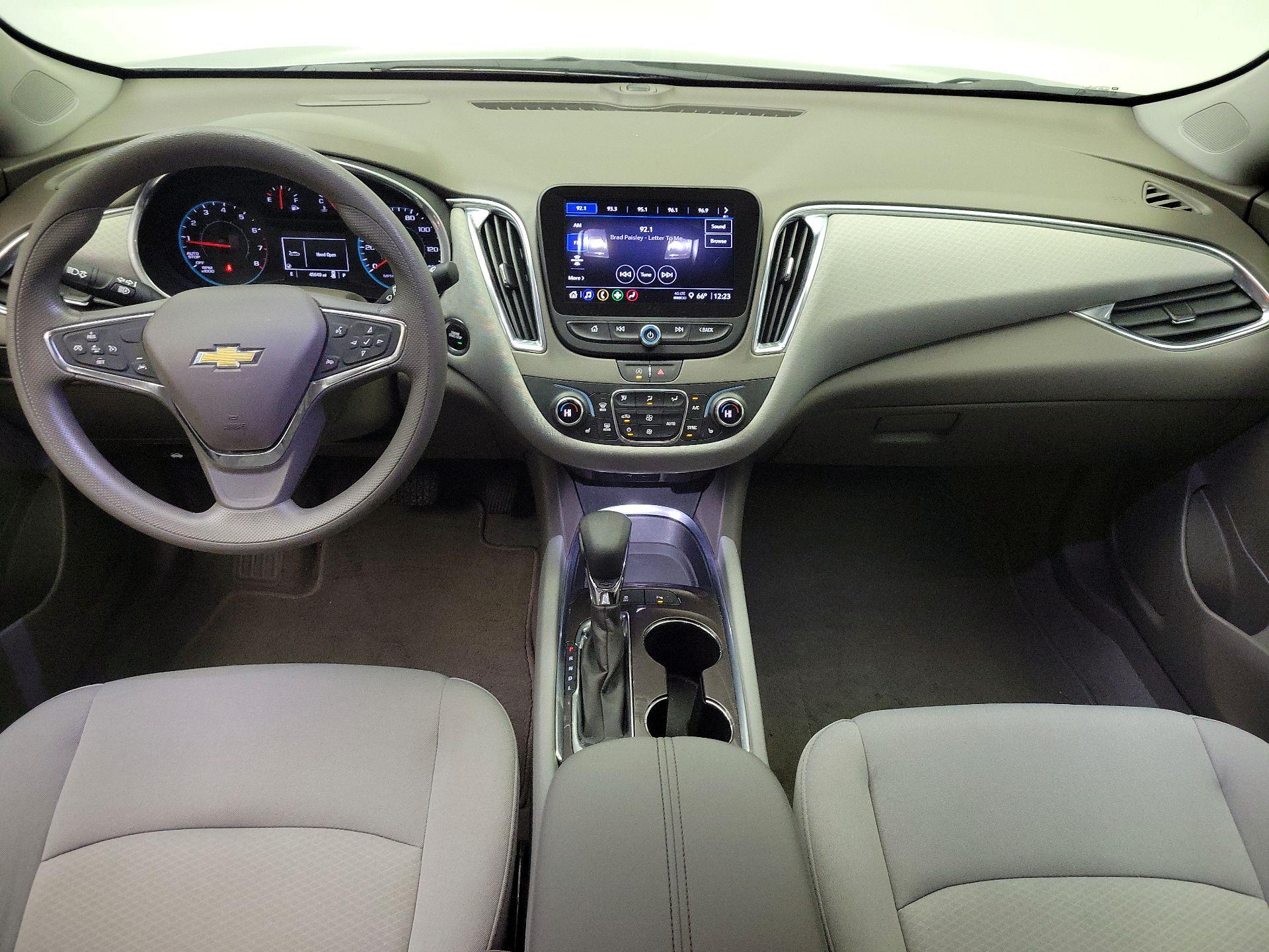 Thumbnail: 2021 Chevrolet Malibu - 9