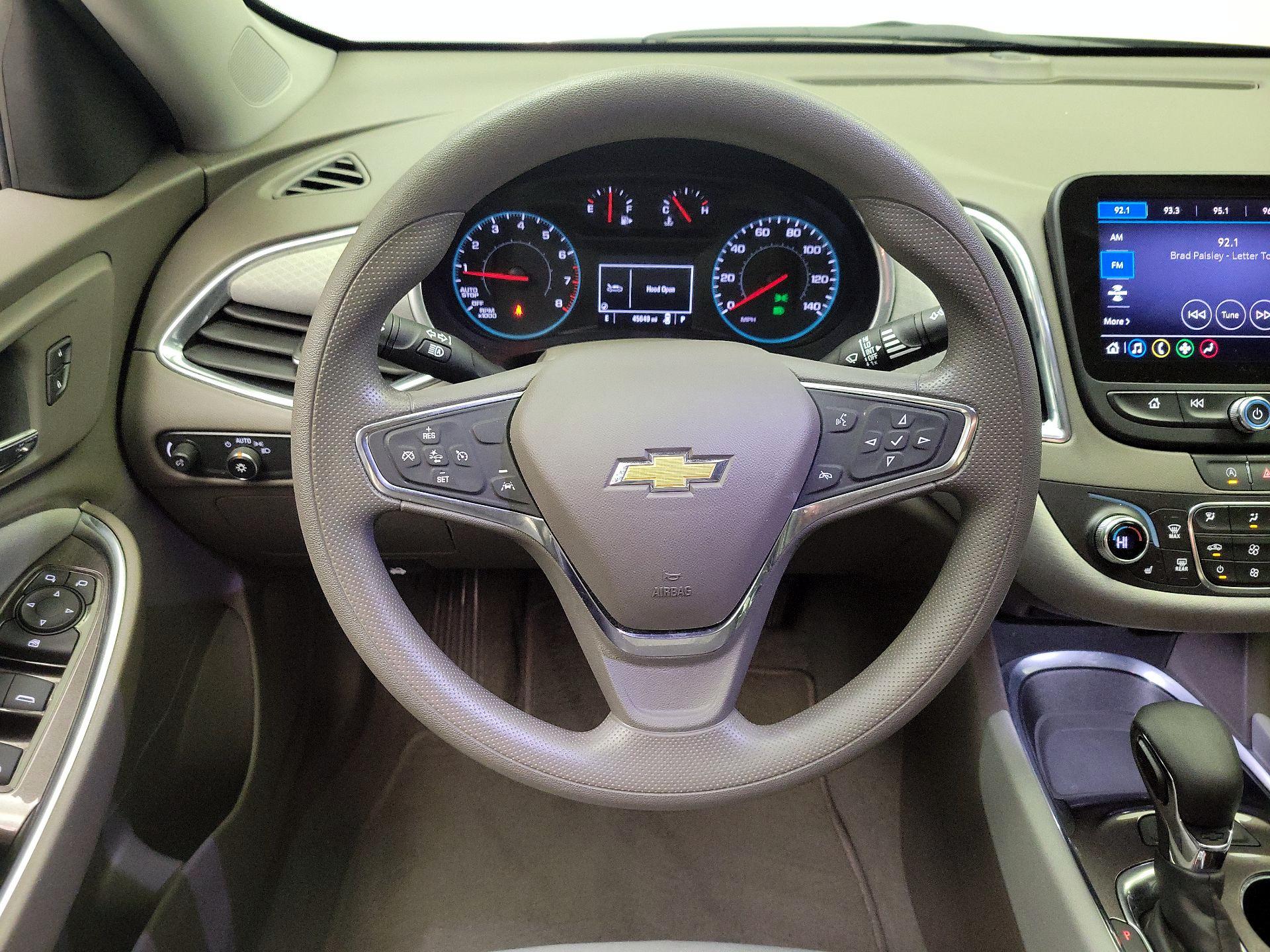 Thumbnail: 2021 Chevrolet Malibu - 10