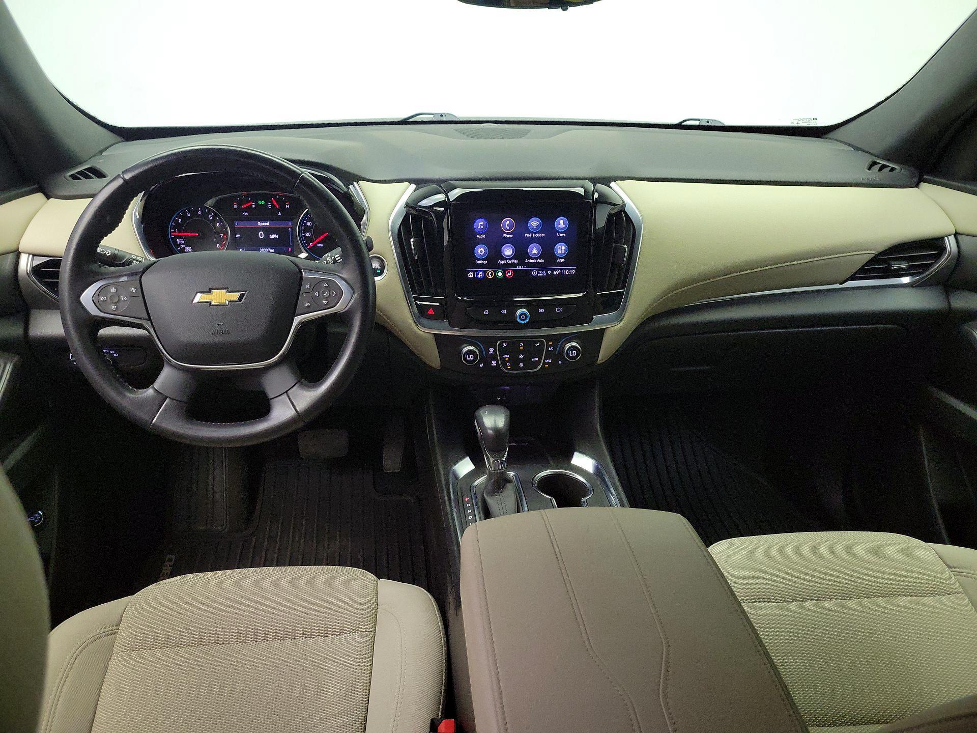 Thumbnail: 2022 Chevrolet Traverse - 9
