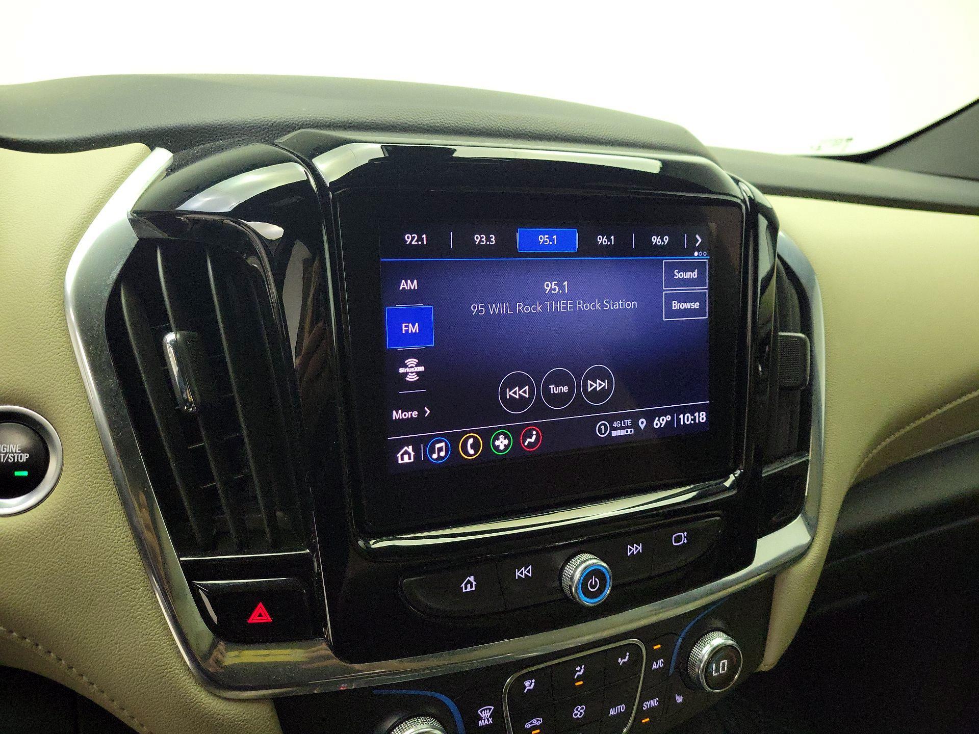 Thumbnail: 2022 Chevrolet Traverse - 15