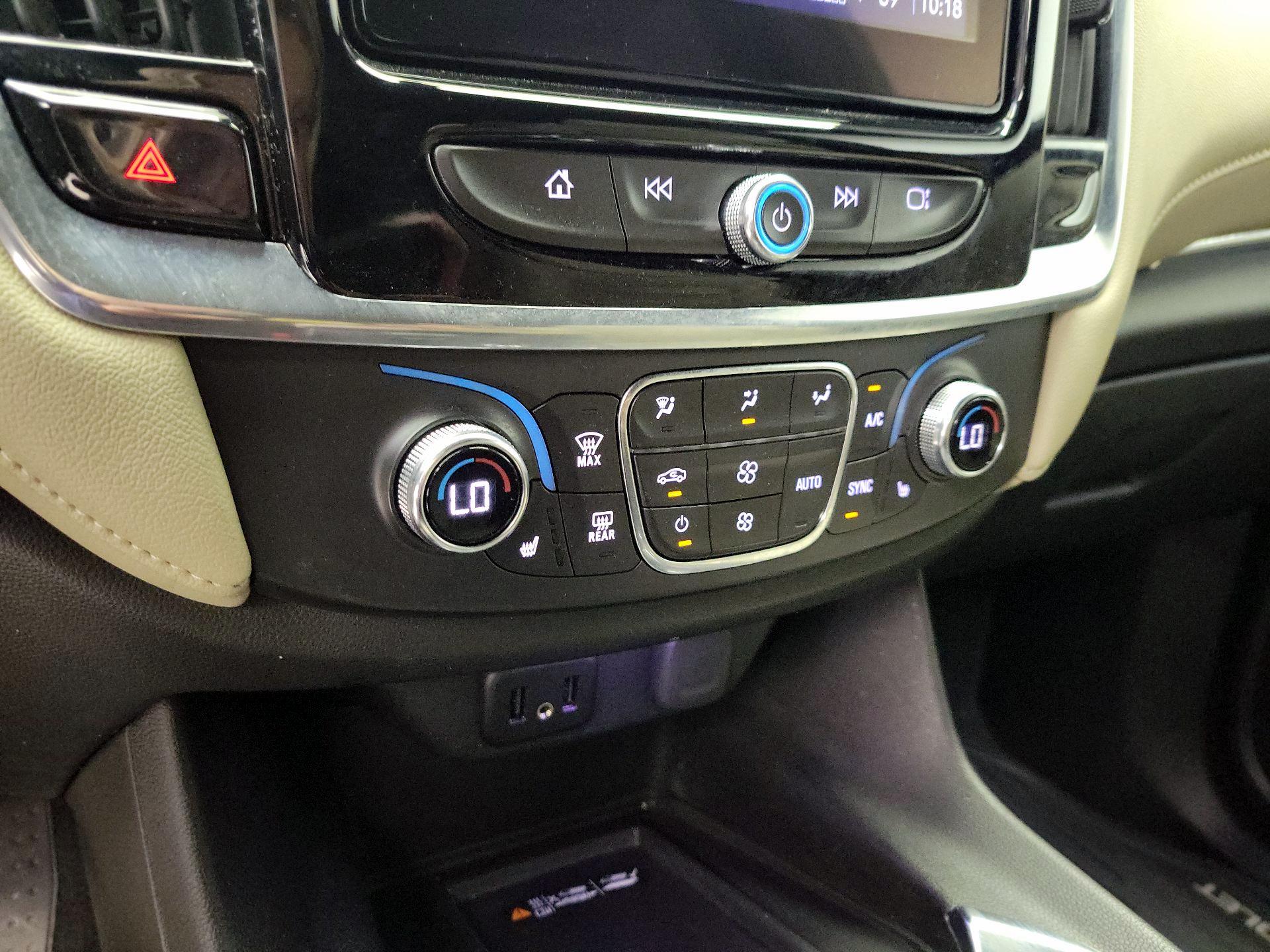 Thumbnail: 2022 Chevrolet Traverse - 16
