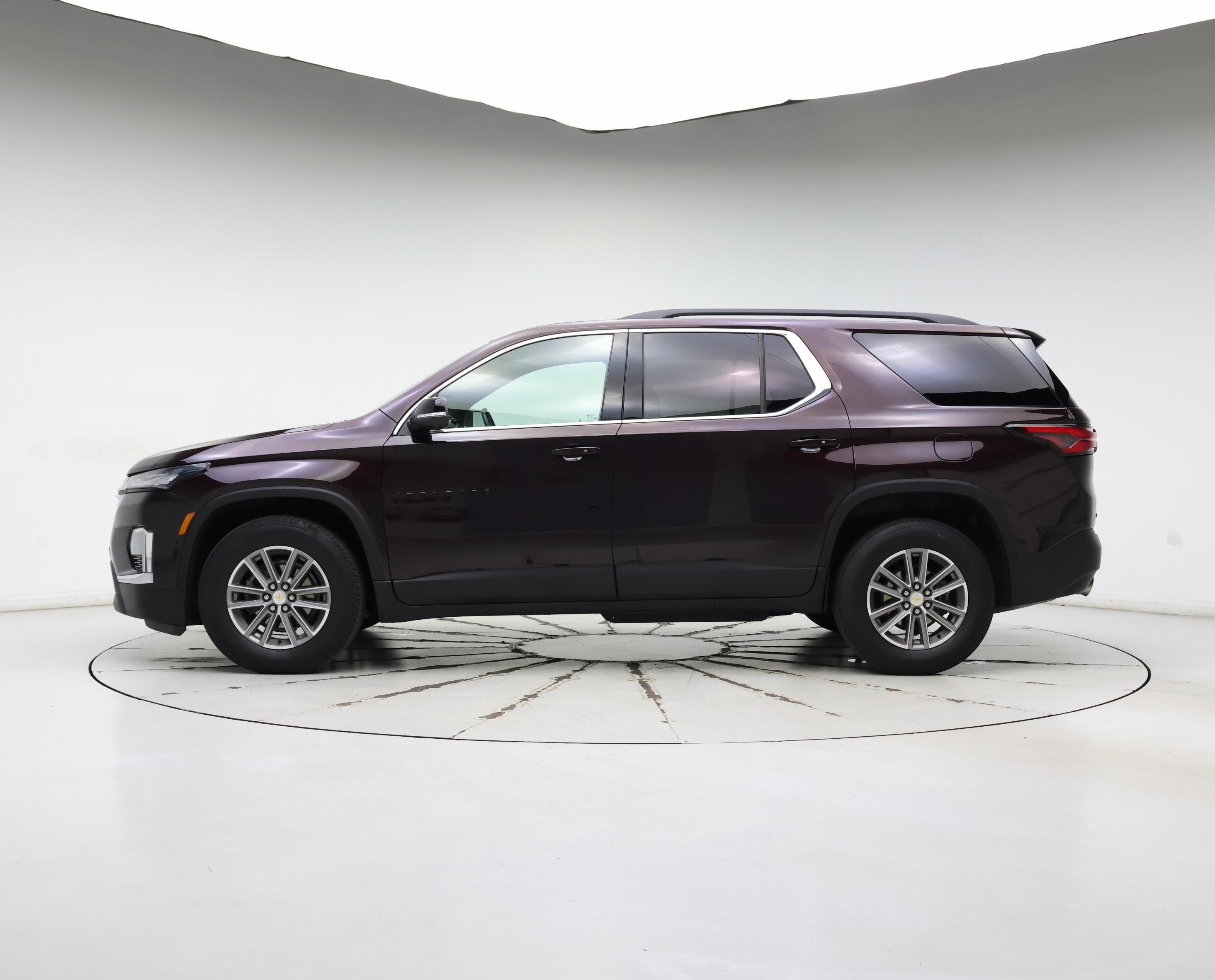 Thumbnail: 2022 Chevrolet Traverse - 3