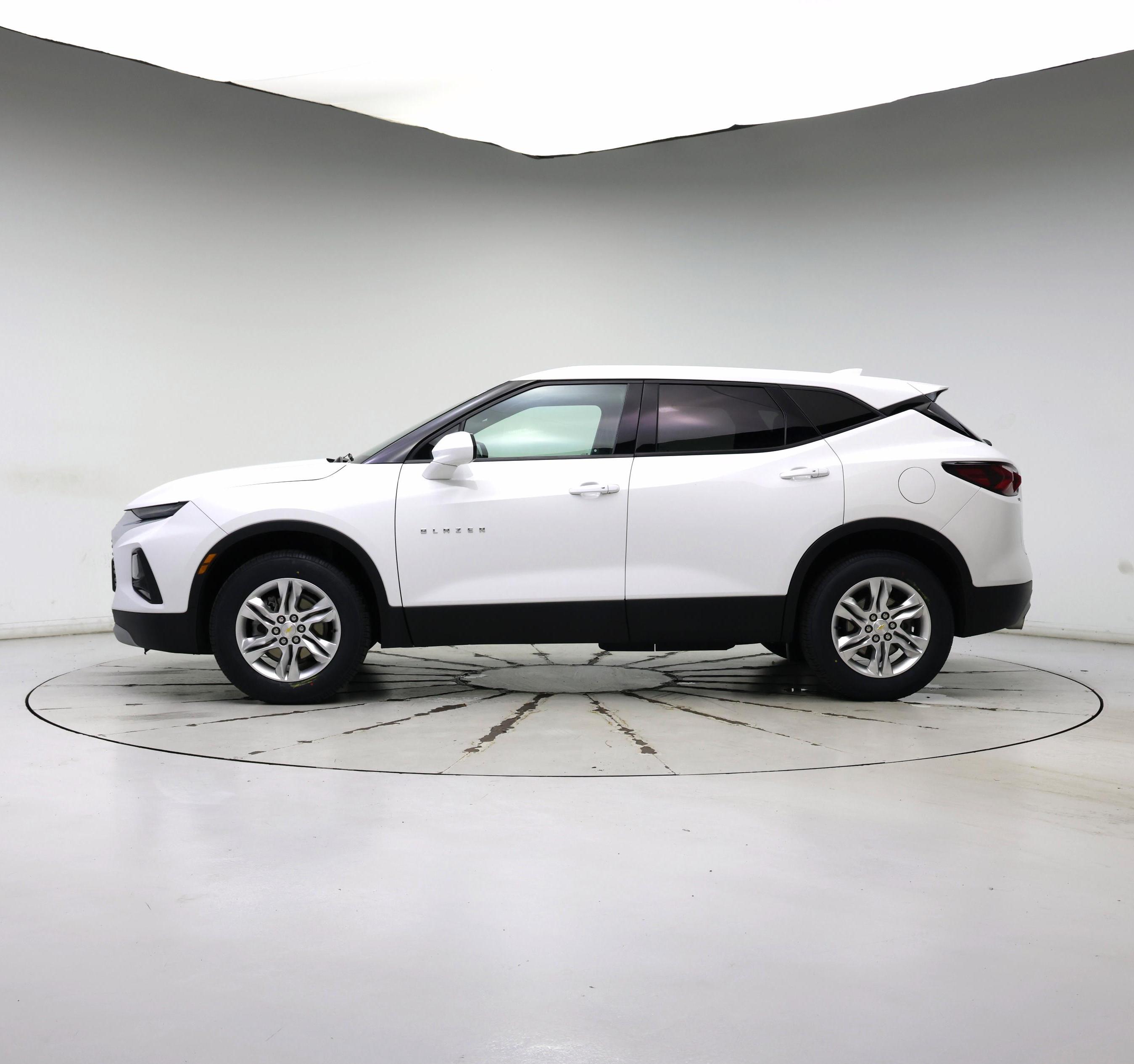Thumbnail: 2022 Chevrolet Blazer - 3