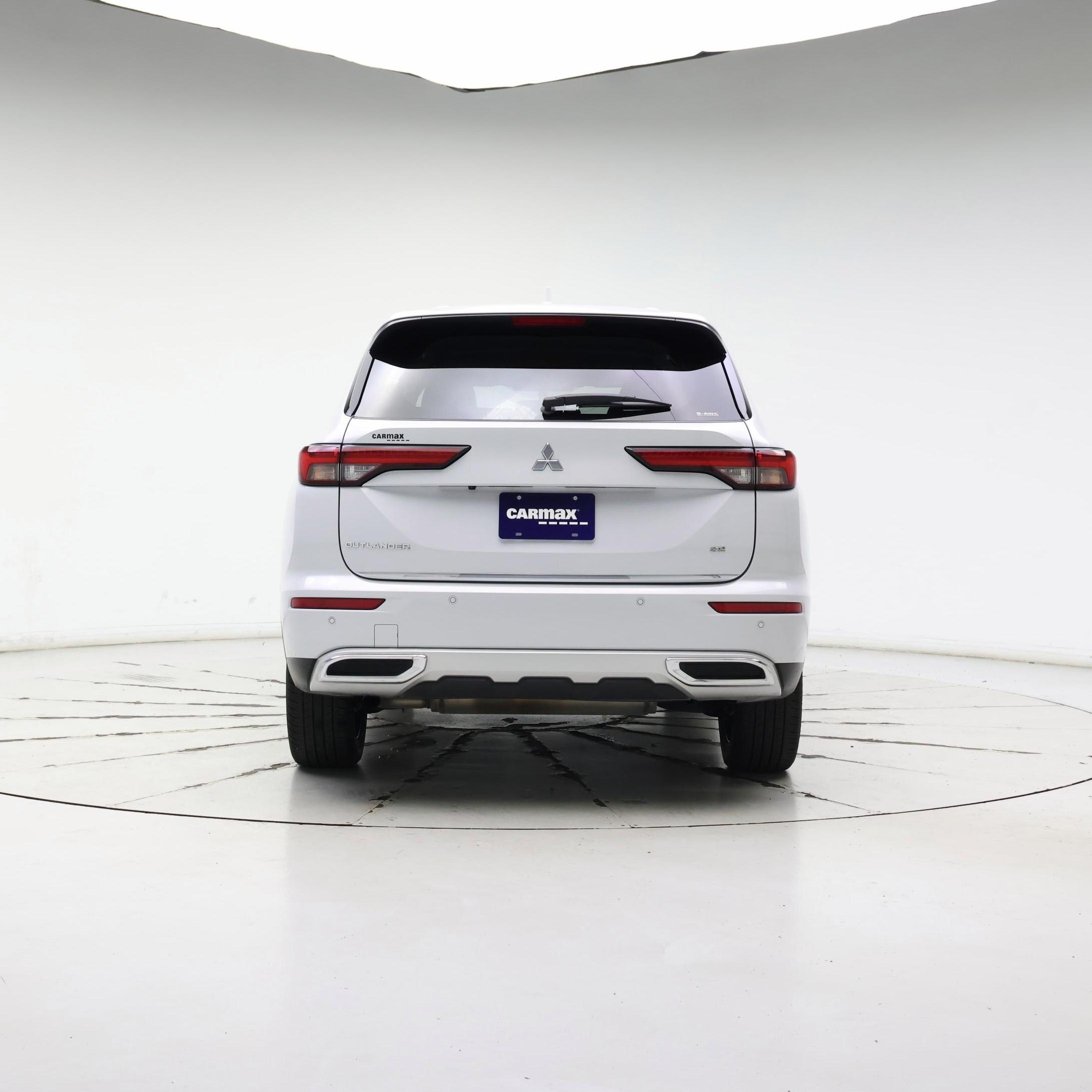 Thumbnail: 2024 Mitsubishi Outlander - 6