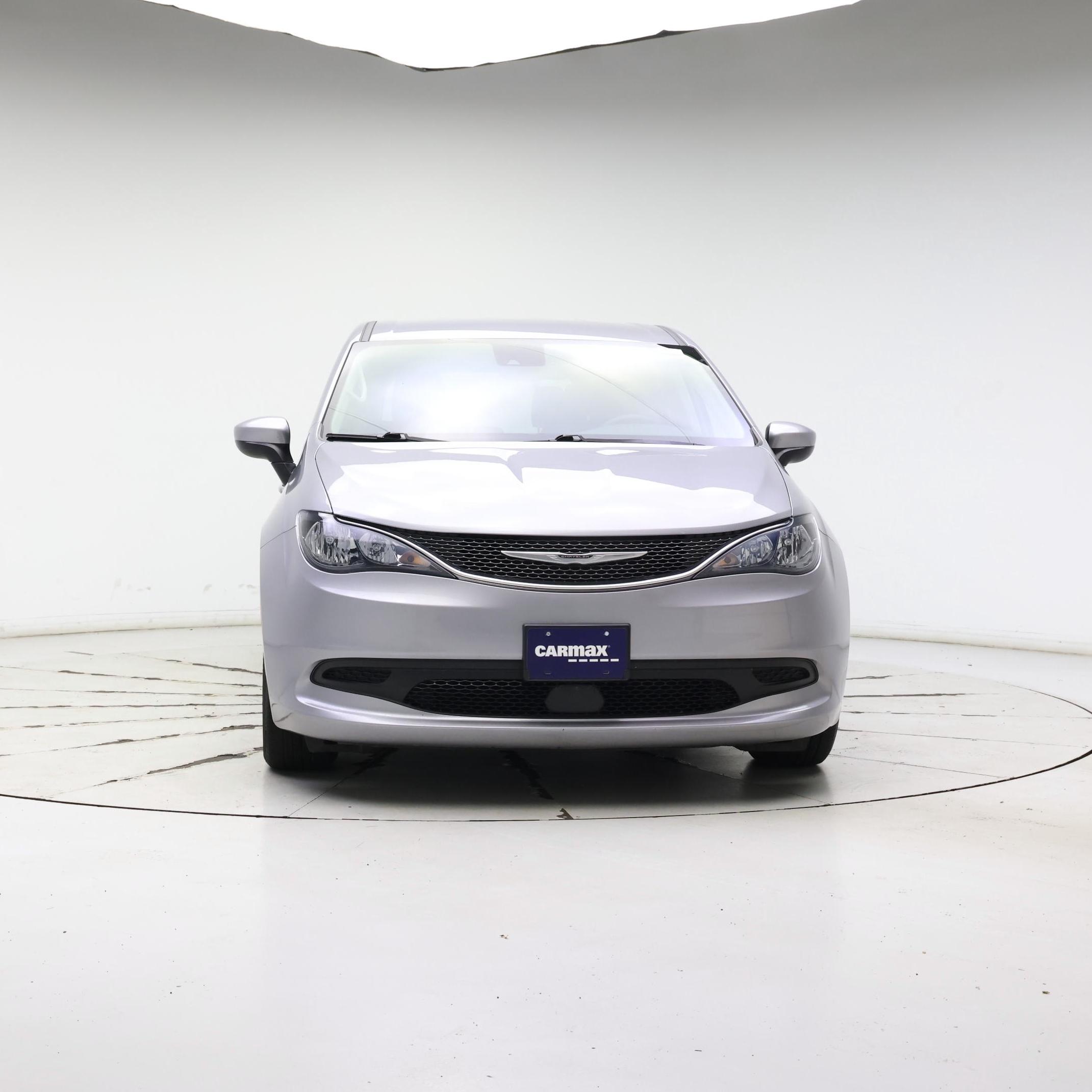 Thumbnail: 2021 Chrysler Voyager - 5