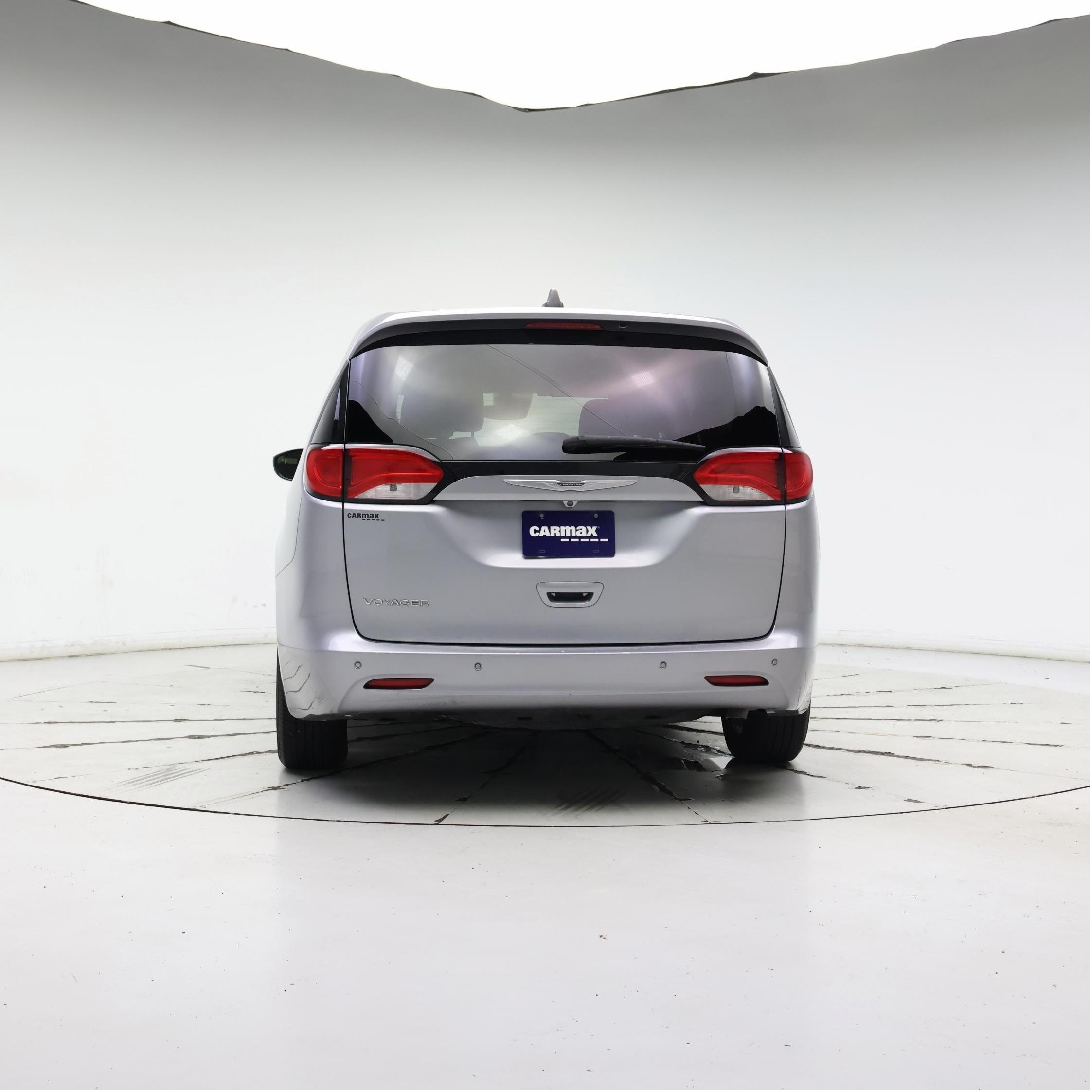 Thumbnail: 2021 Chrysler Voyager - 6