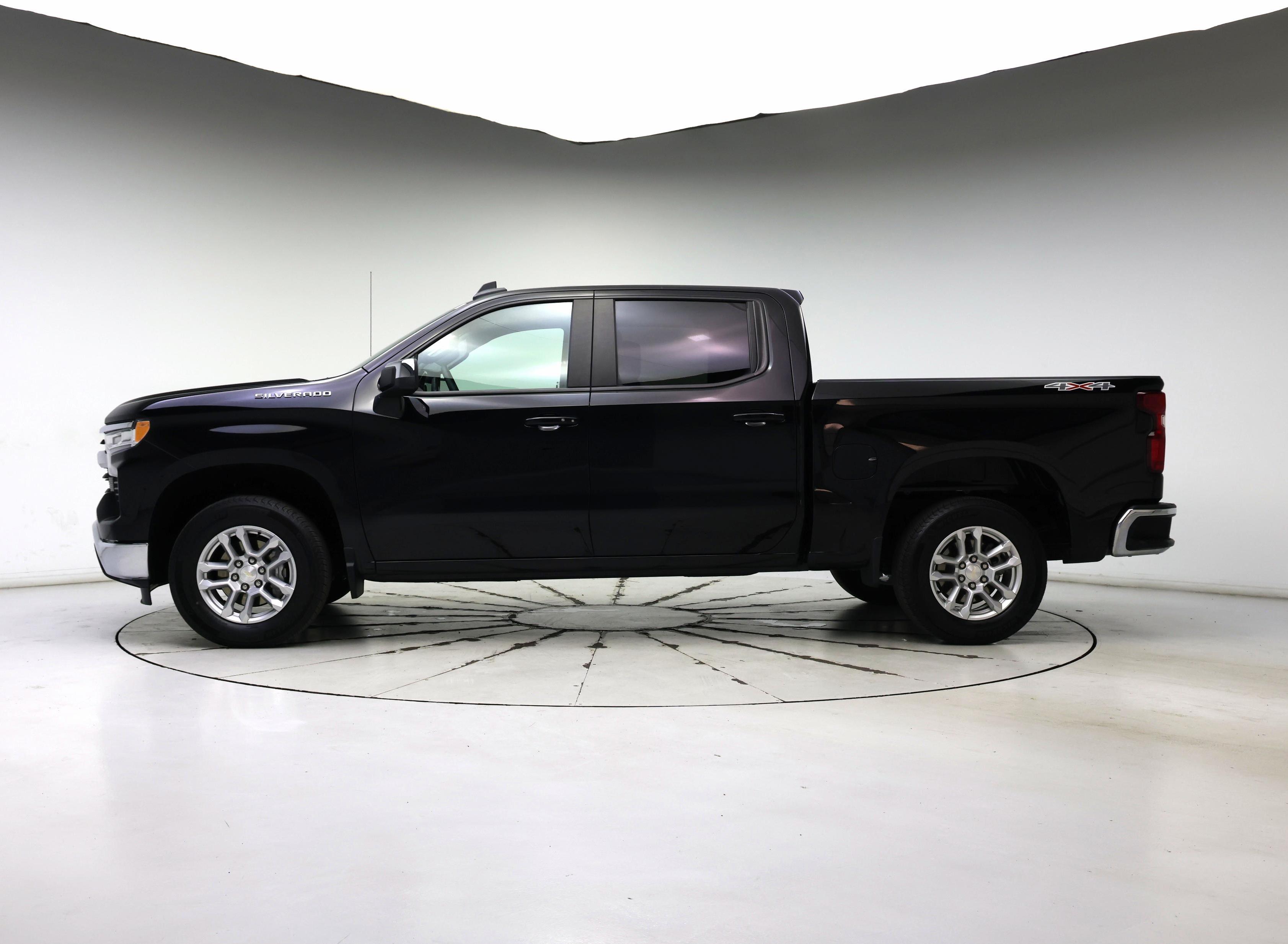 Thumbnail: 2023 Chevrolet Silverado 1500 - 3