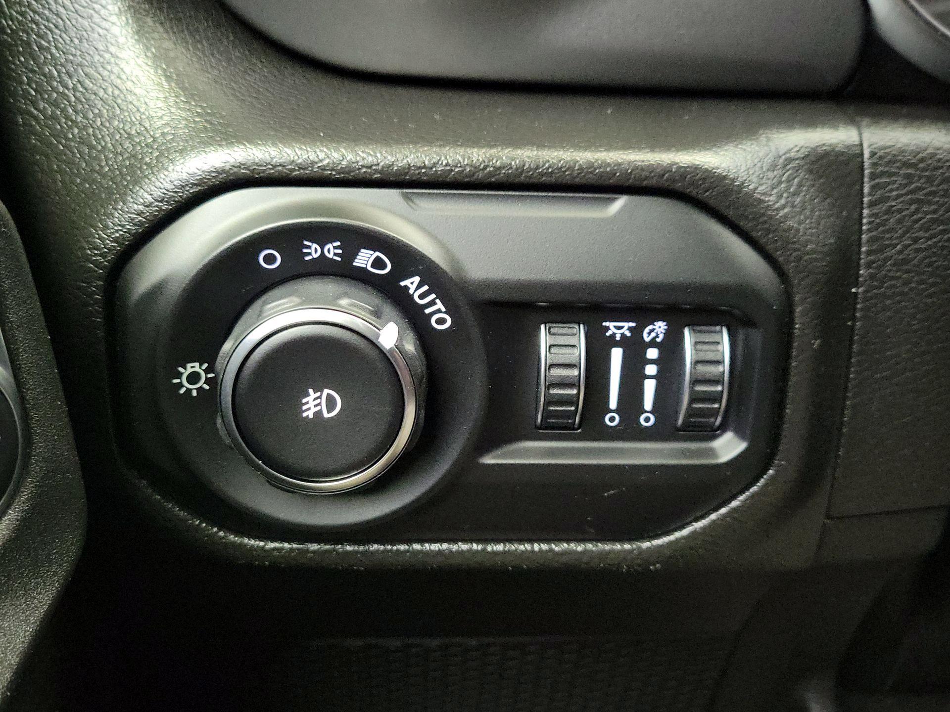 Thumbnail: 2022 Jeep Wrangler - 13