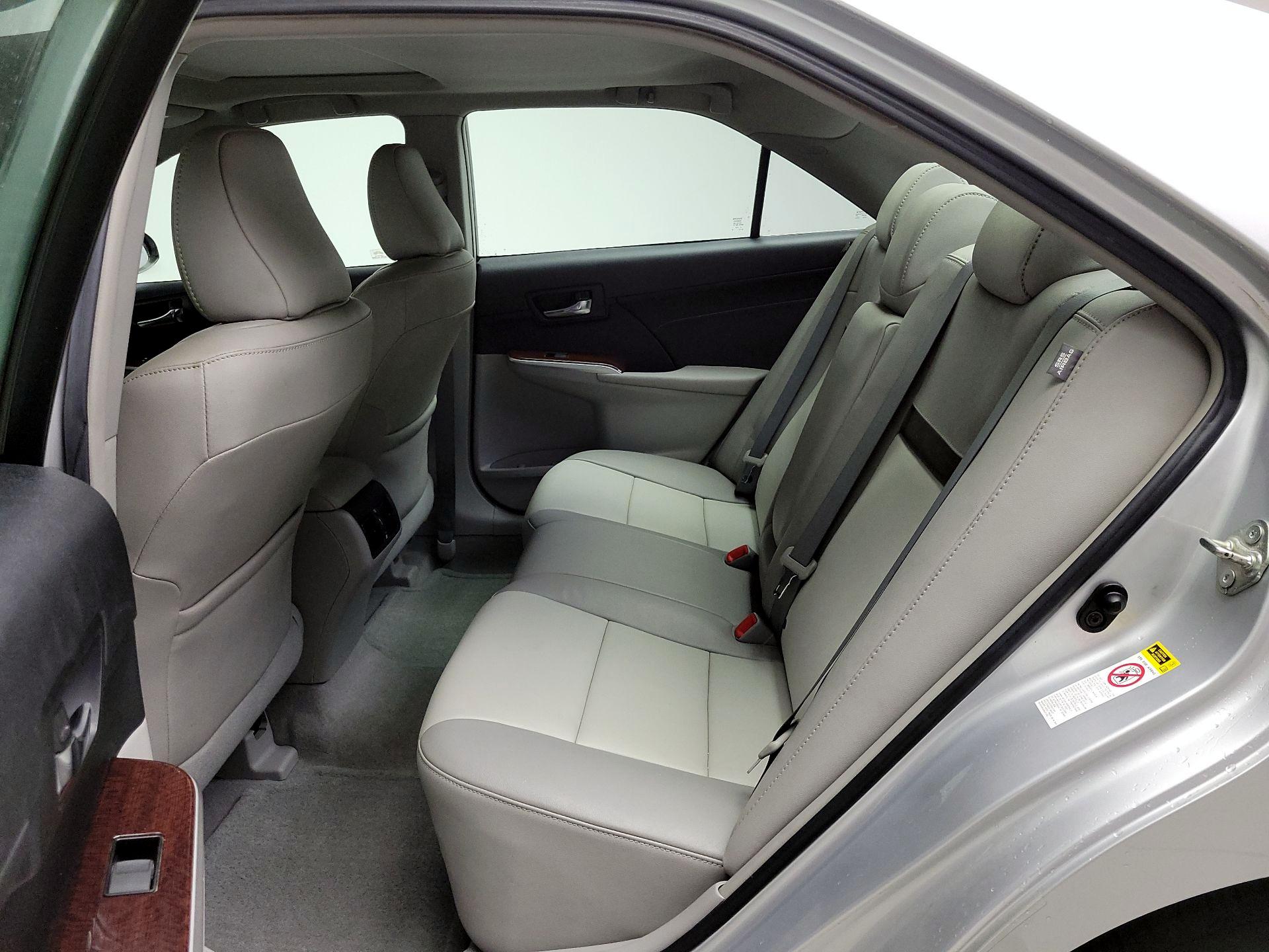 Thumbnail: 2013 Toyota Camry - 20