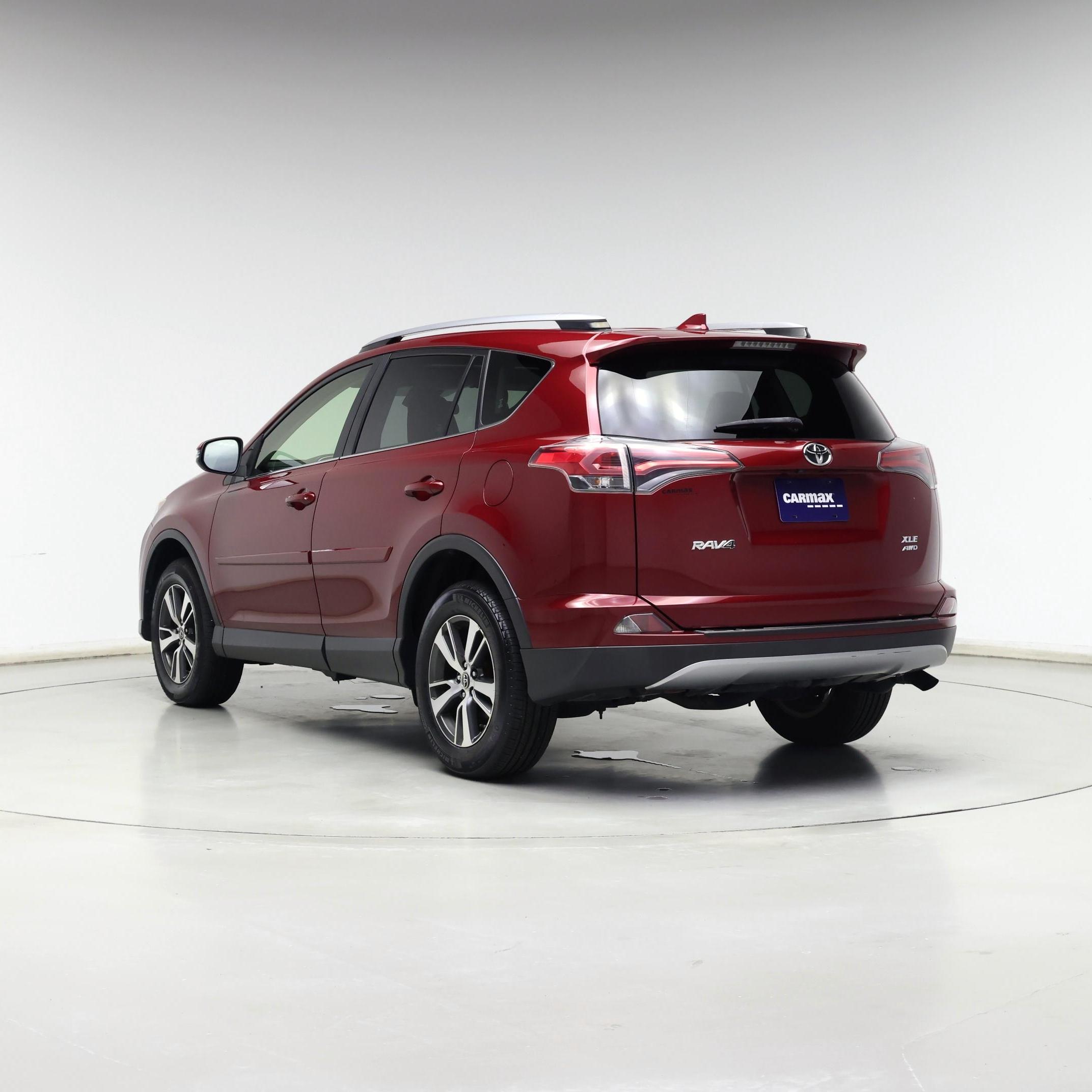 Thumbnail: 2018 Toyota RAV4 - 2