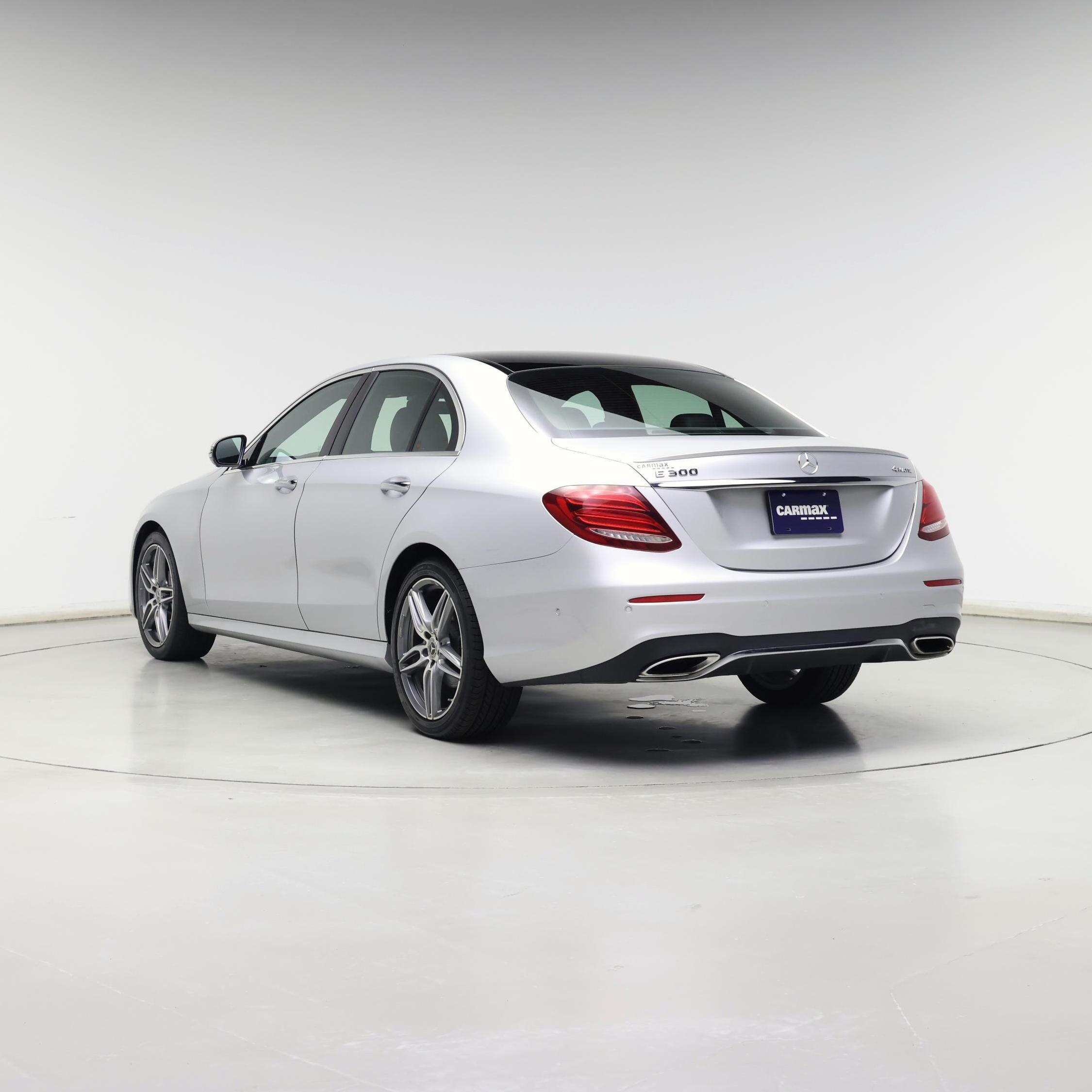 Thumbnail: 2019 Mercedes-Benz E-Class - 2