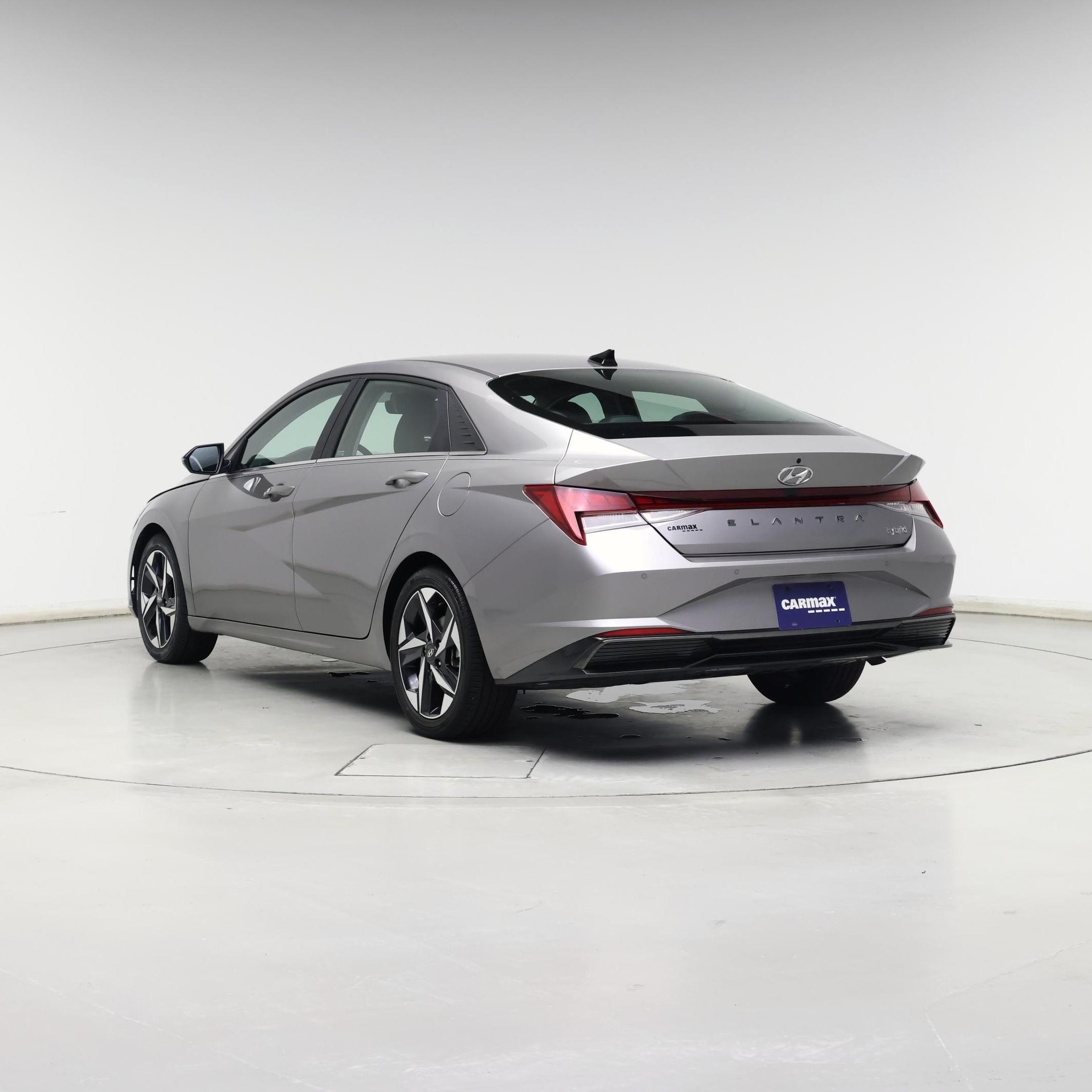 Thumbnail: 2023 Hyundai Elantra - 2