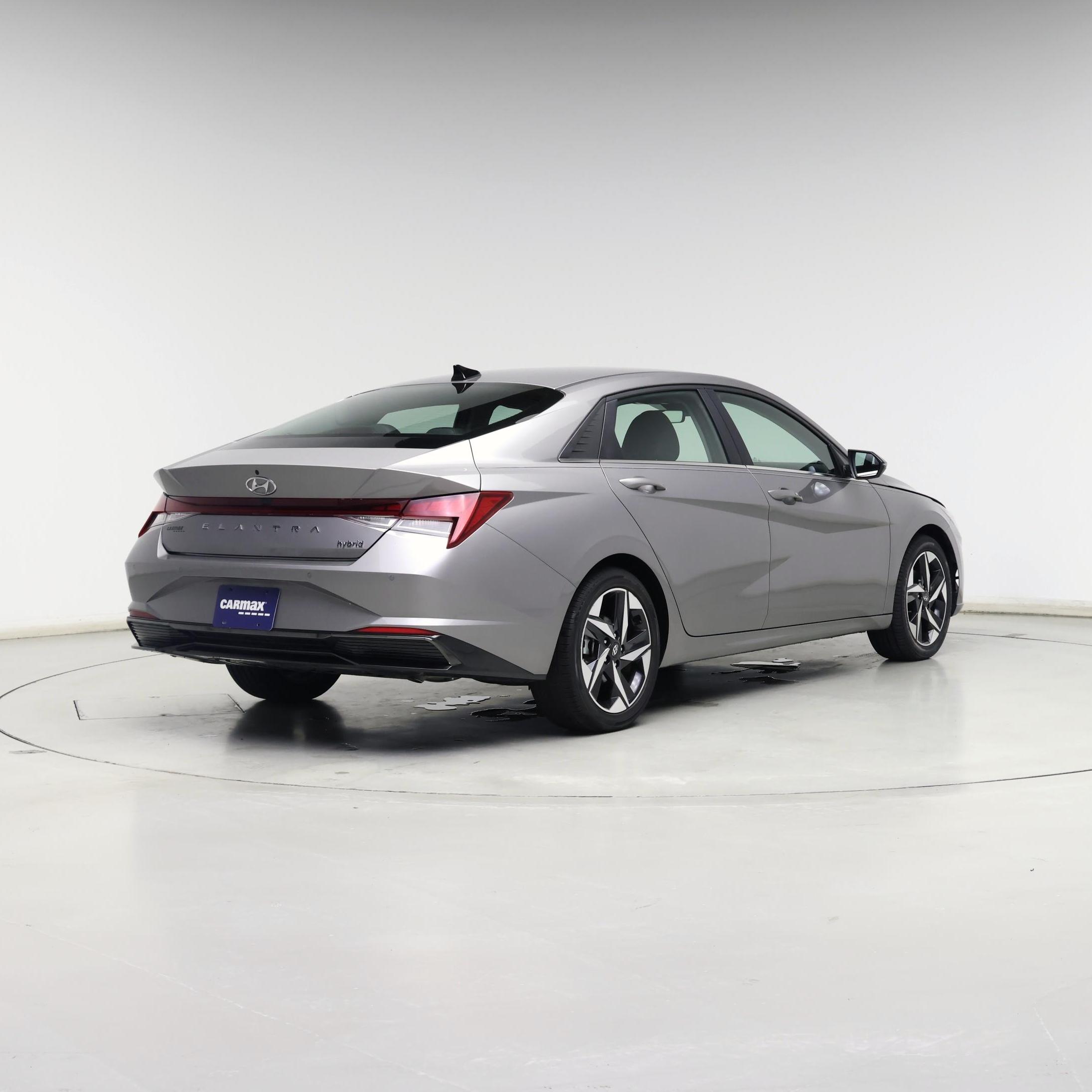 Thumbnail: 2023 Hyundai Elantra - 8