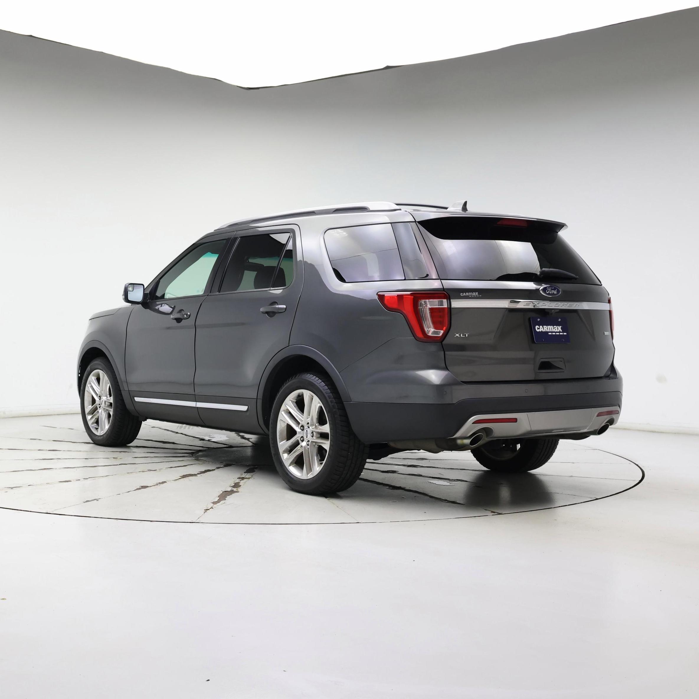 Thumbnail: 2016 Ford Explorer - 2