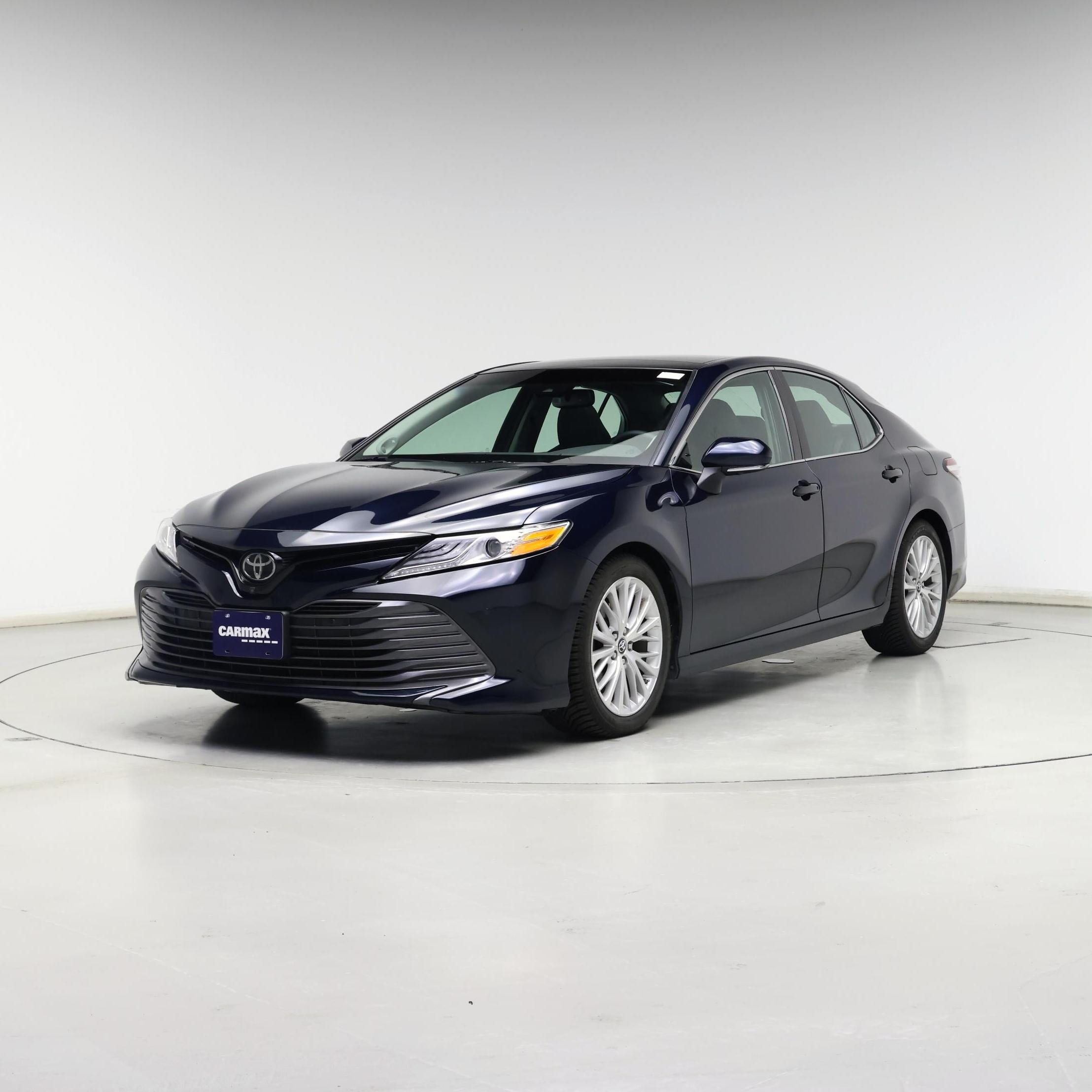 Thumbnail: 2018 Toyota Camry - 4