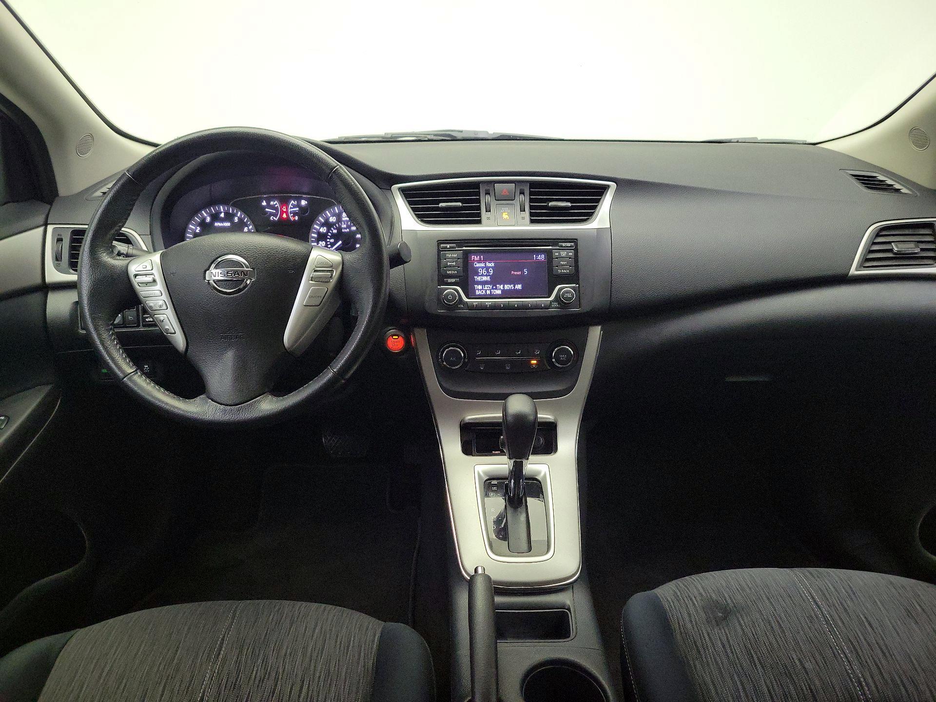 Thumbnail: 2015 Nissan Sentra - 9