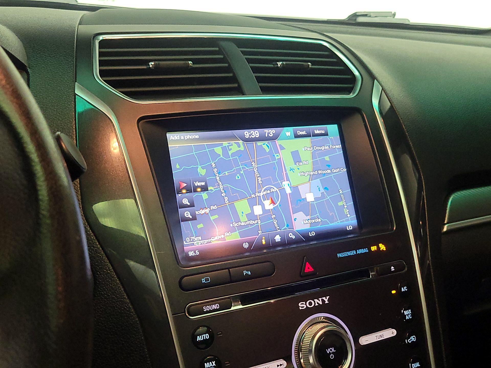 Thumbnail: 2016 Ford Explorer - 14