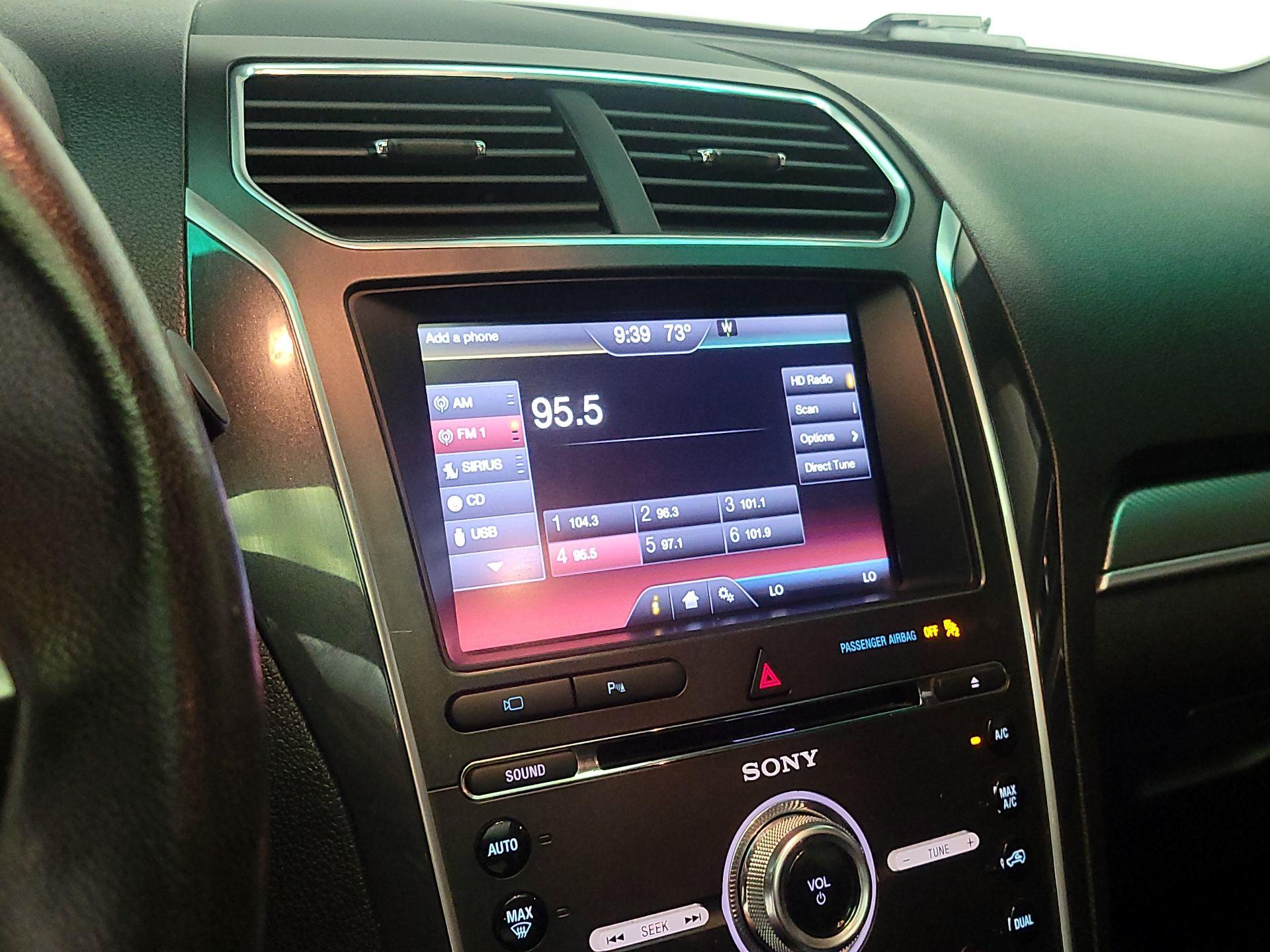 Thumbnail: 2016 Ford Explorer - 16