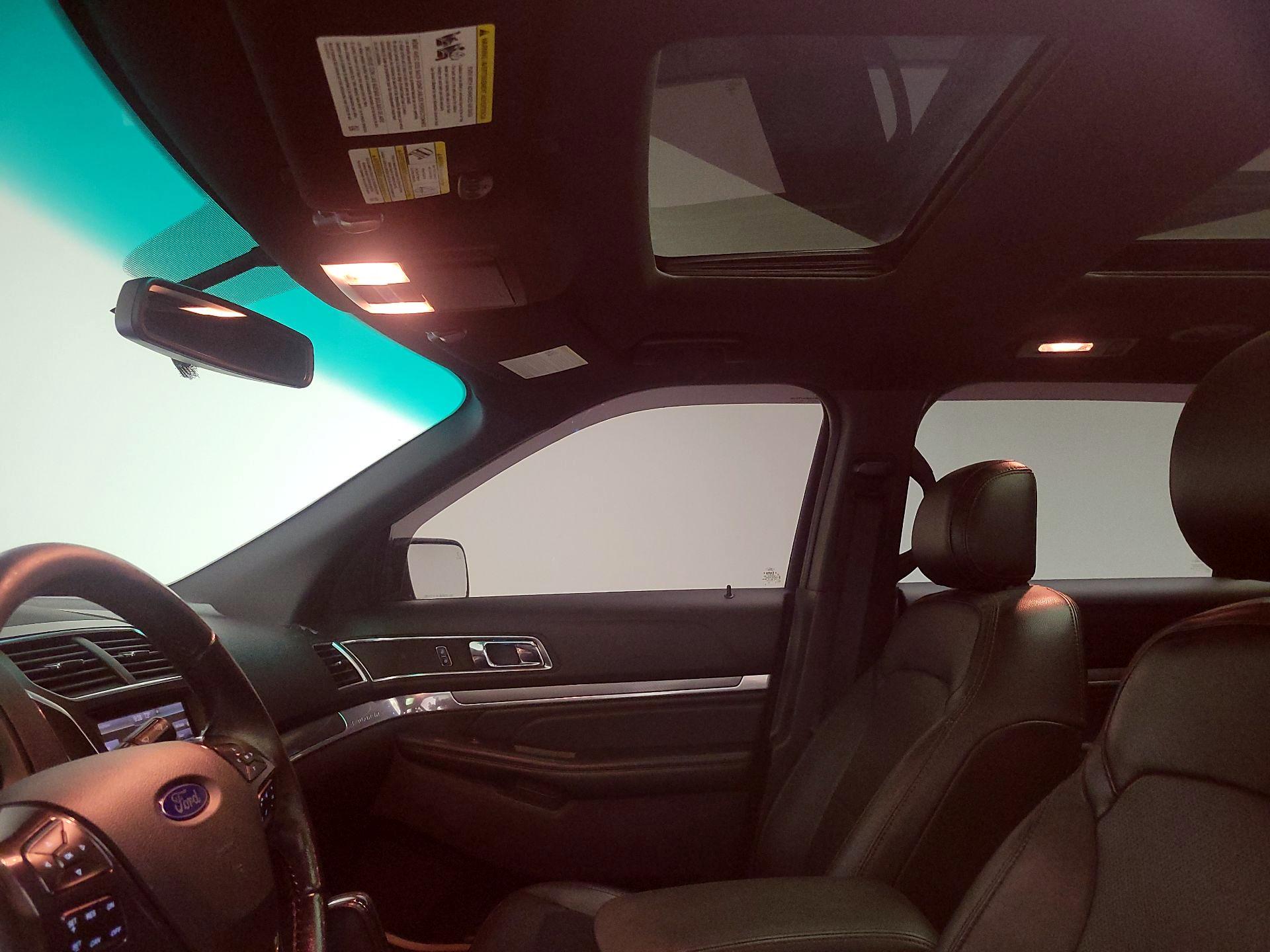 Thumbnail: 2016 Ford Explorer - 20
