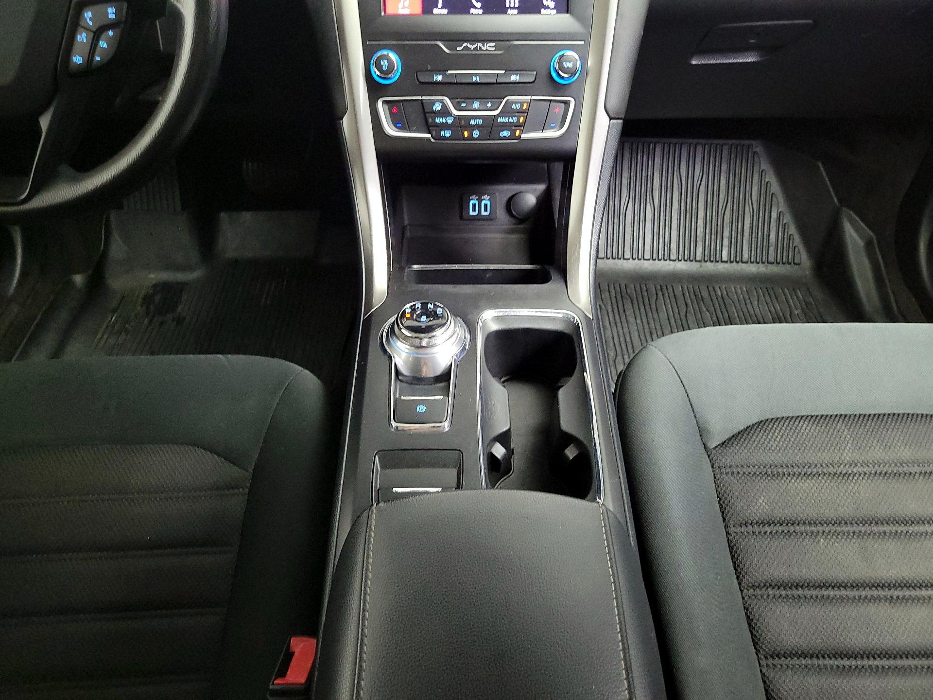 Thumbnail: 2019 Ford Fusion - 17