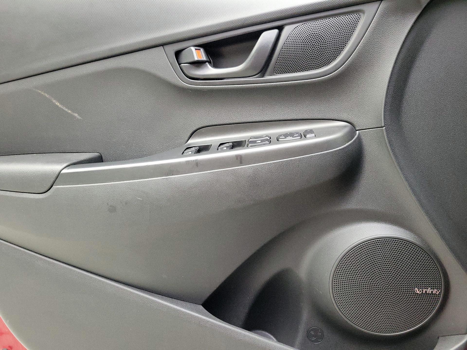 Thumbnail: 2021 Hyundai Kona - 12