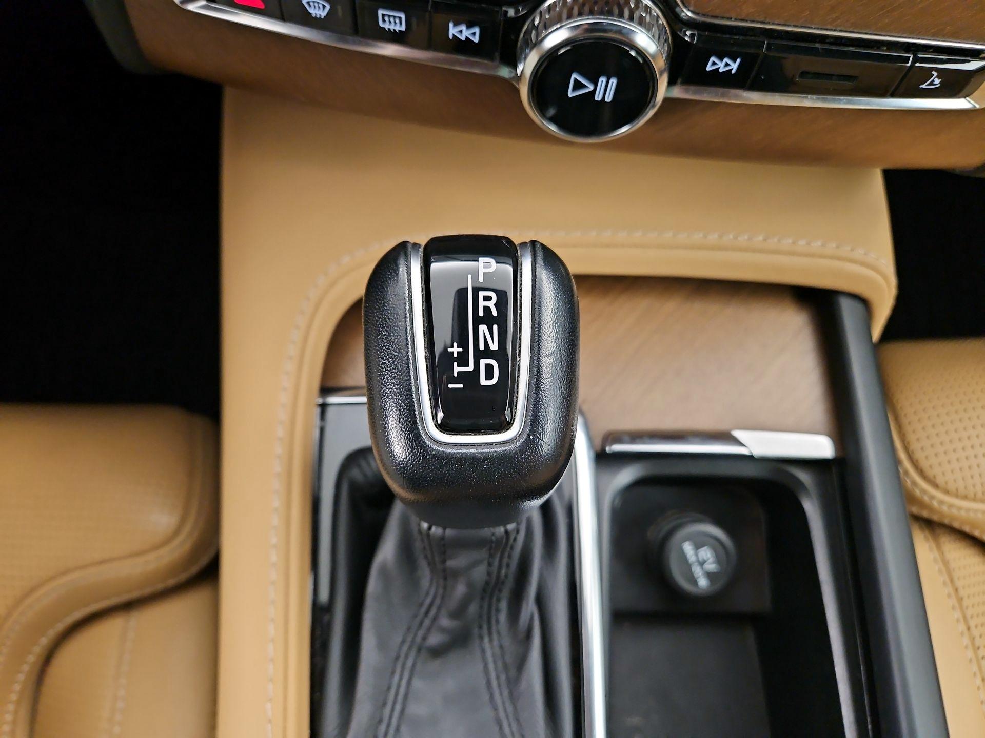 Thumbnail: 2017 Volvo XC90 - 18