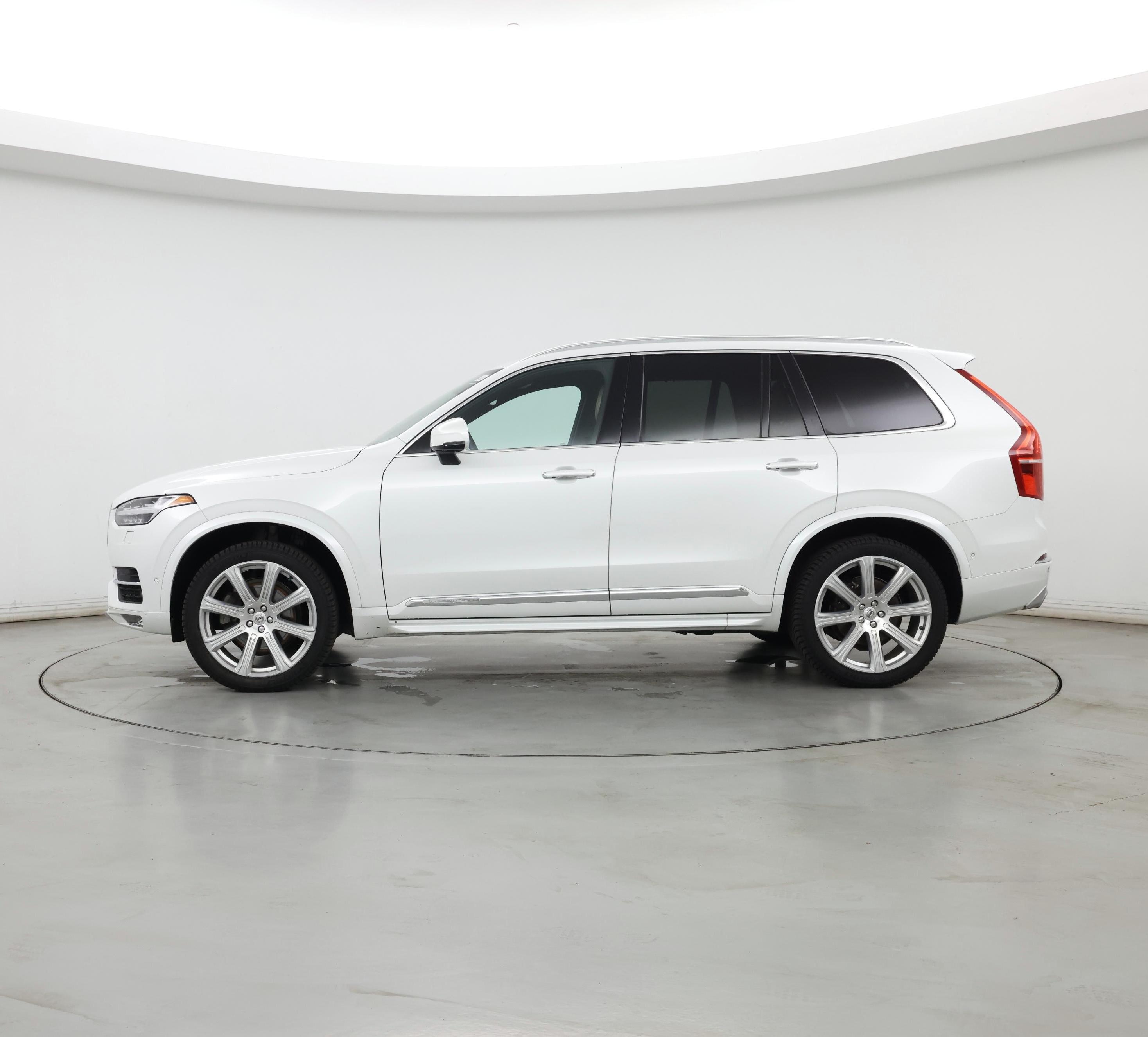 Thumbnail: 2017 Volvo XC90 - 3