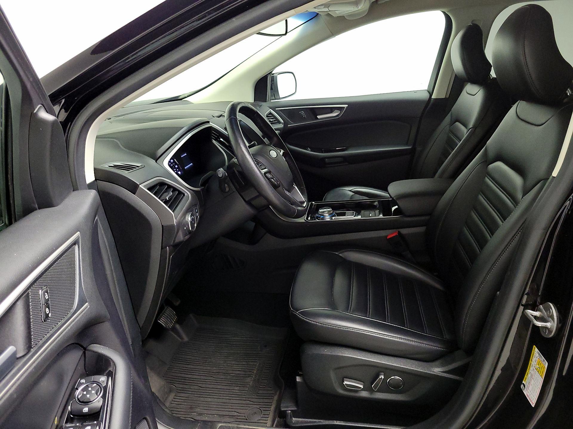 Thumbnail: 2019 Ford Edge - 11