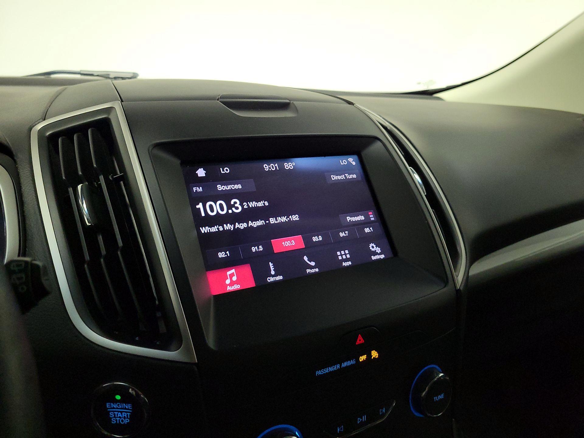 Thumbnail: 2019 Ford Edge - 15