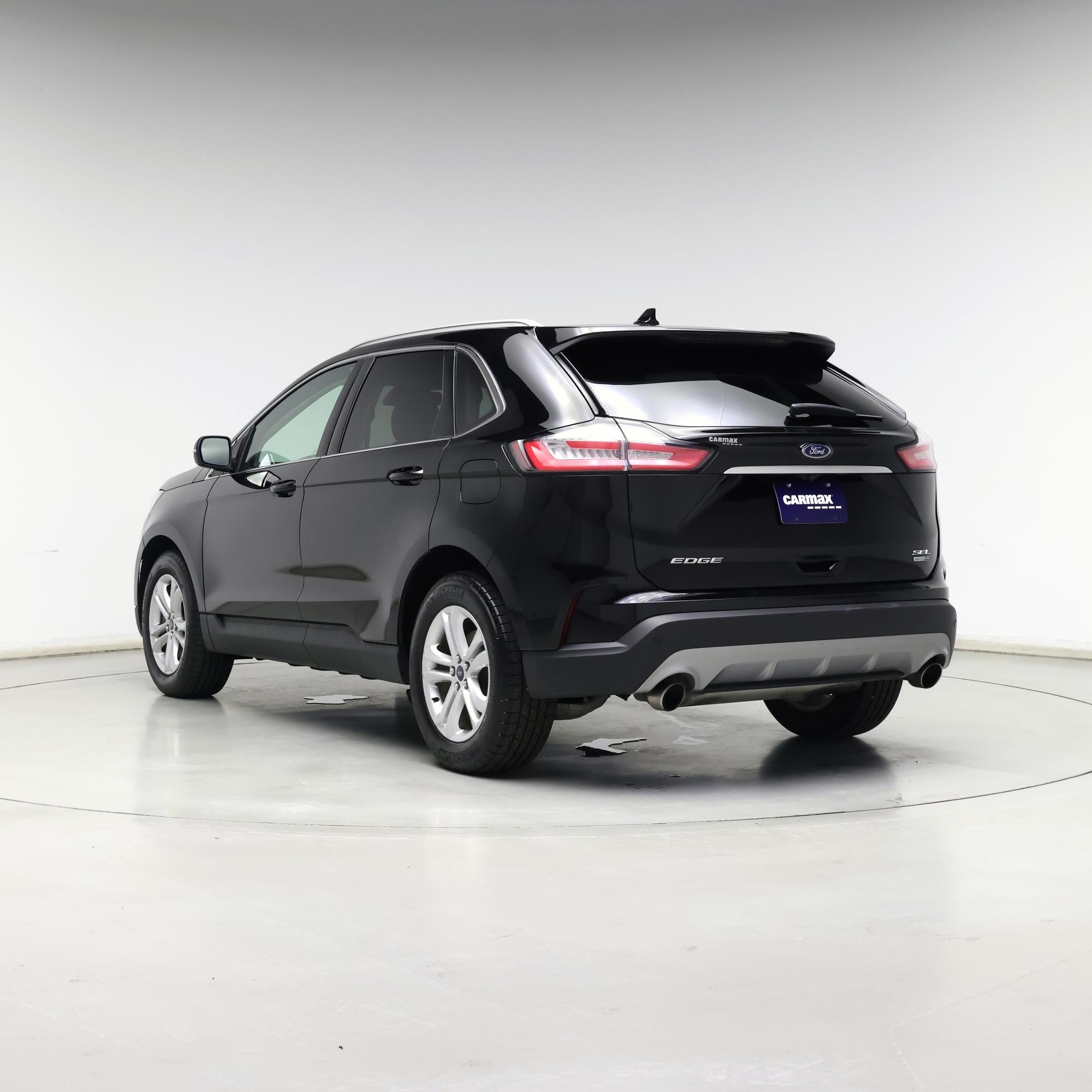 Thumbnail: 2019 Ford Edge - 2