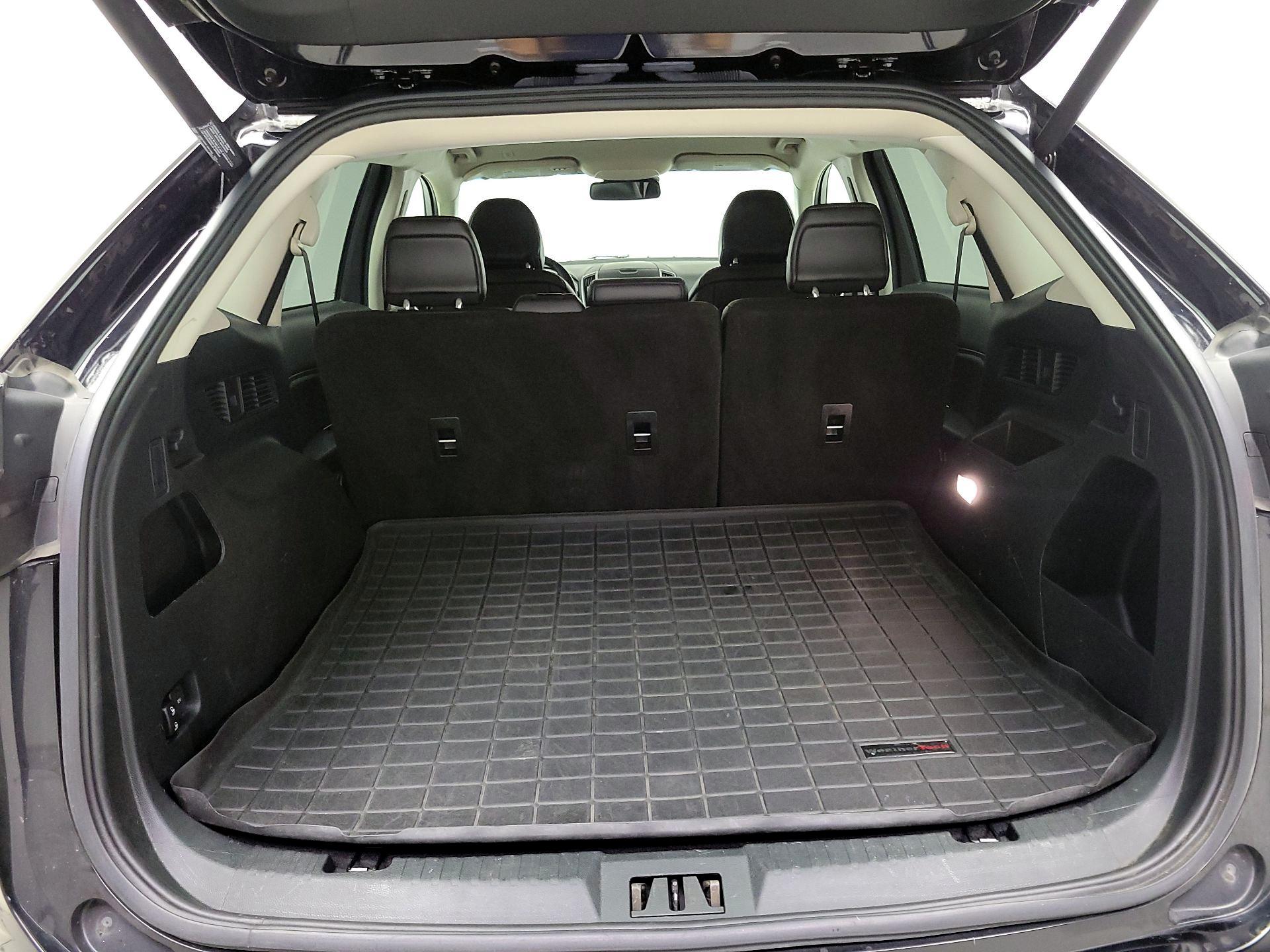 Thumbnail: 2019 Ford Edge - 20