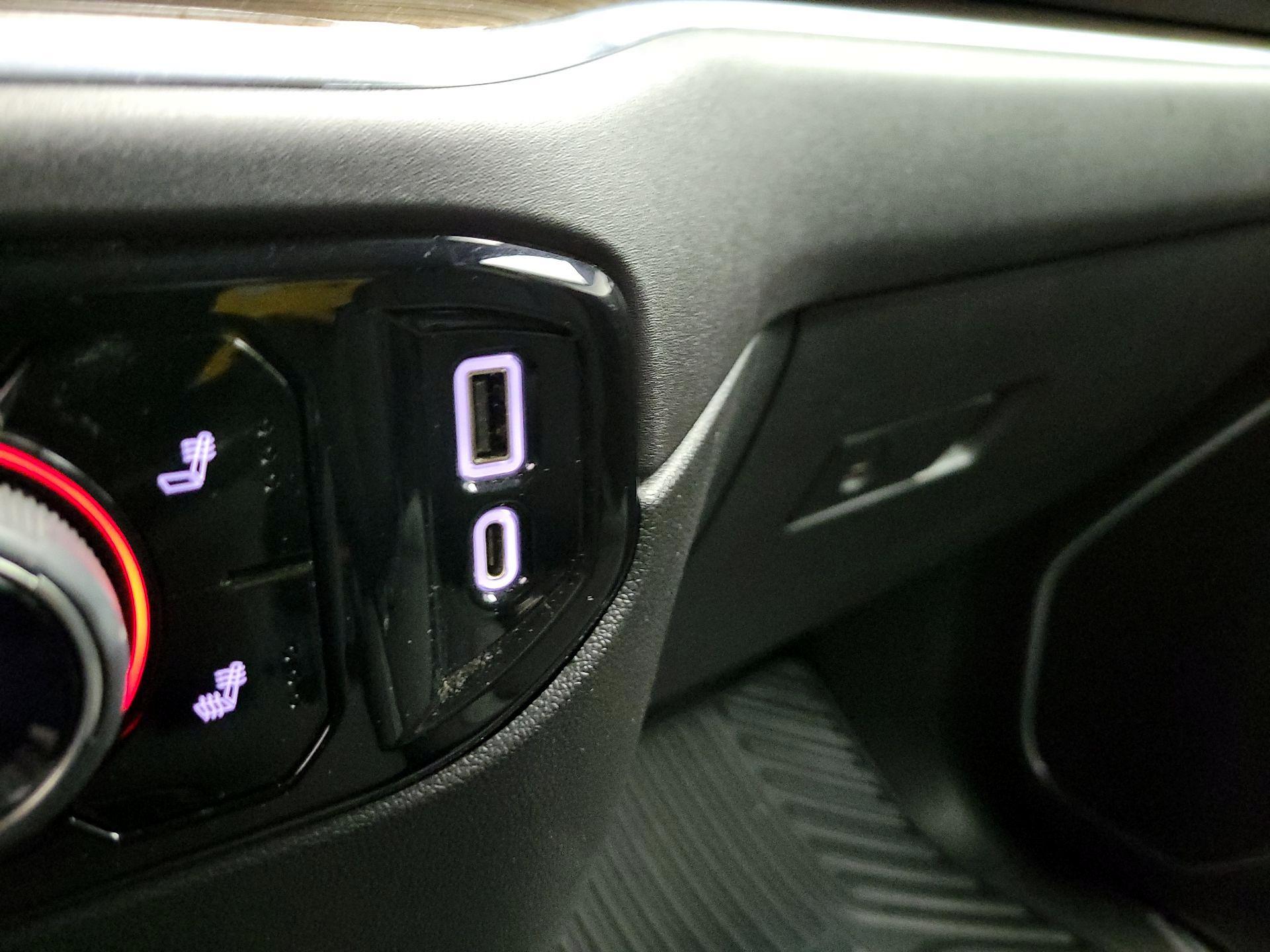 Thumbnail: 2022 Chevrolet Silverado 1500 - 17