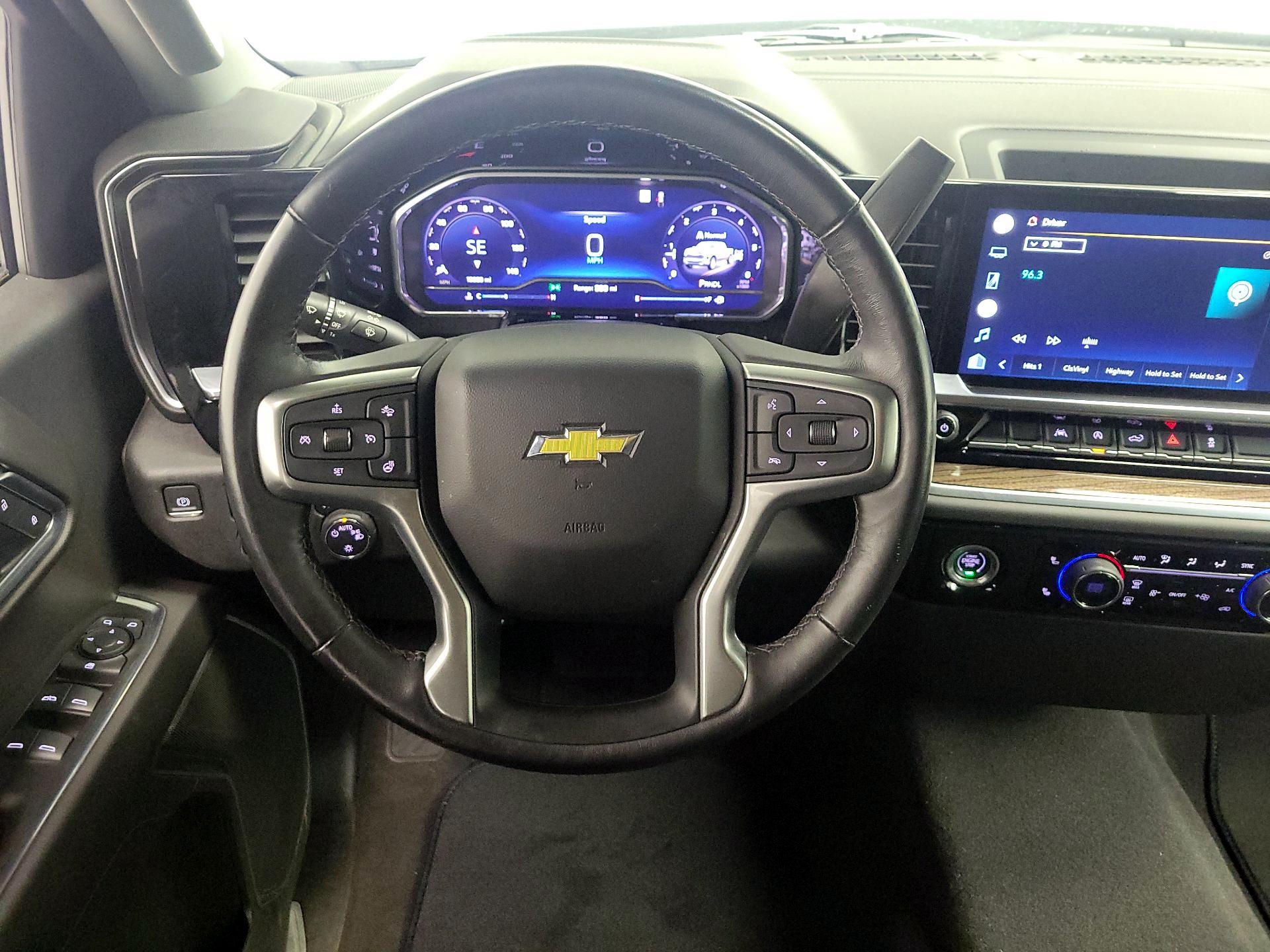 Thumbnail: 2022 Chevrolet Silverado 1500 - 10