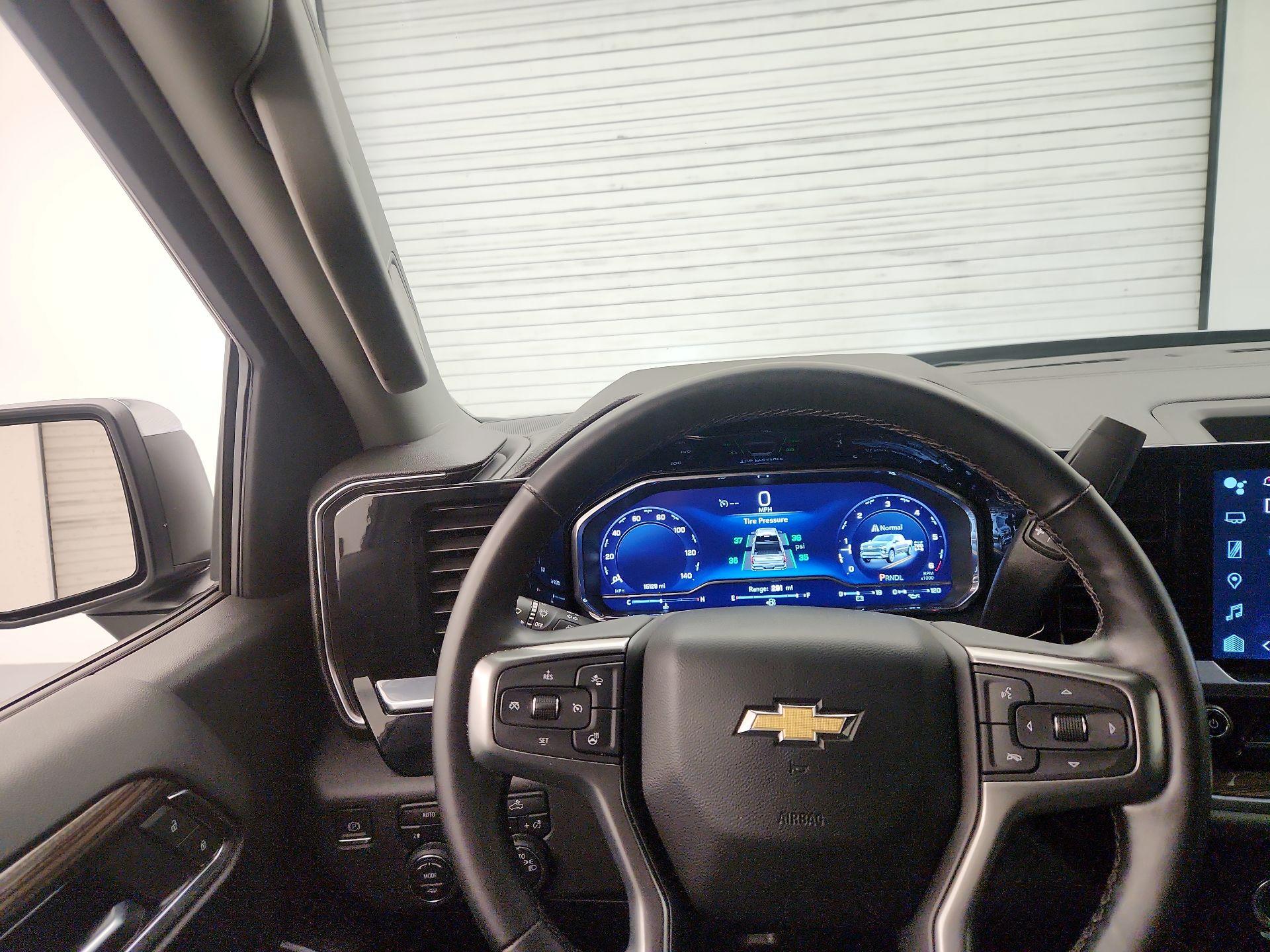 Thumbnail: 2023 Chevrolet Silverado 1500 - 10