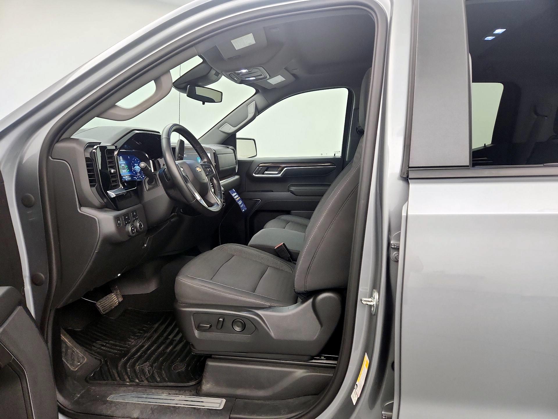 Thumbnail: 2023 Chevrolet Silverado 1500 - 11