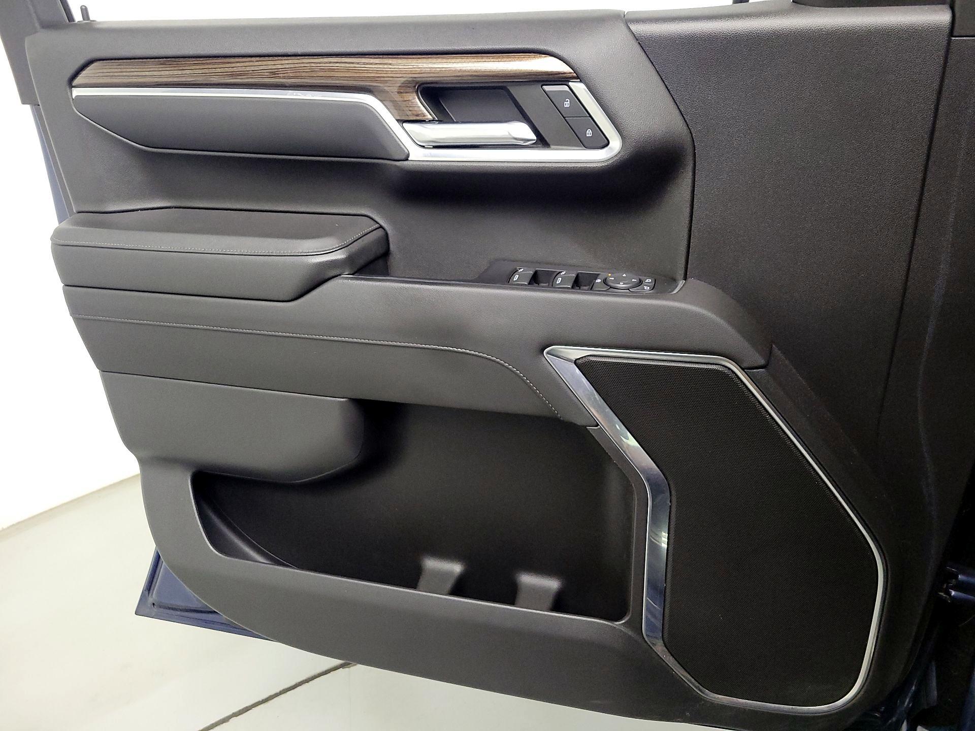 Thumbnail: 2022 Chevrolet Silverado 1500 - 12