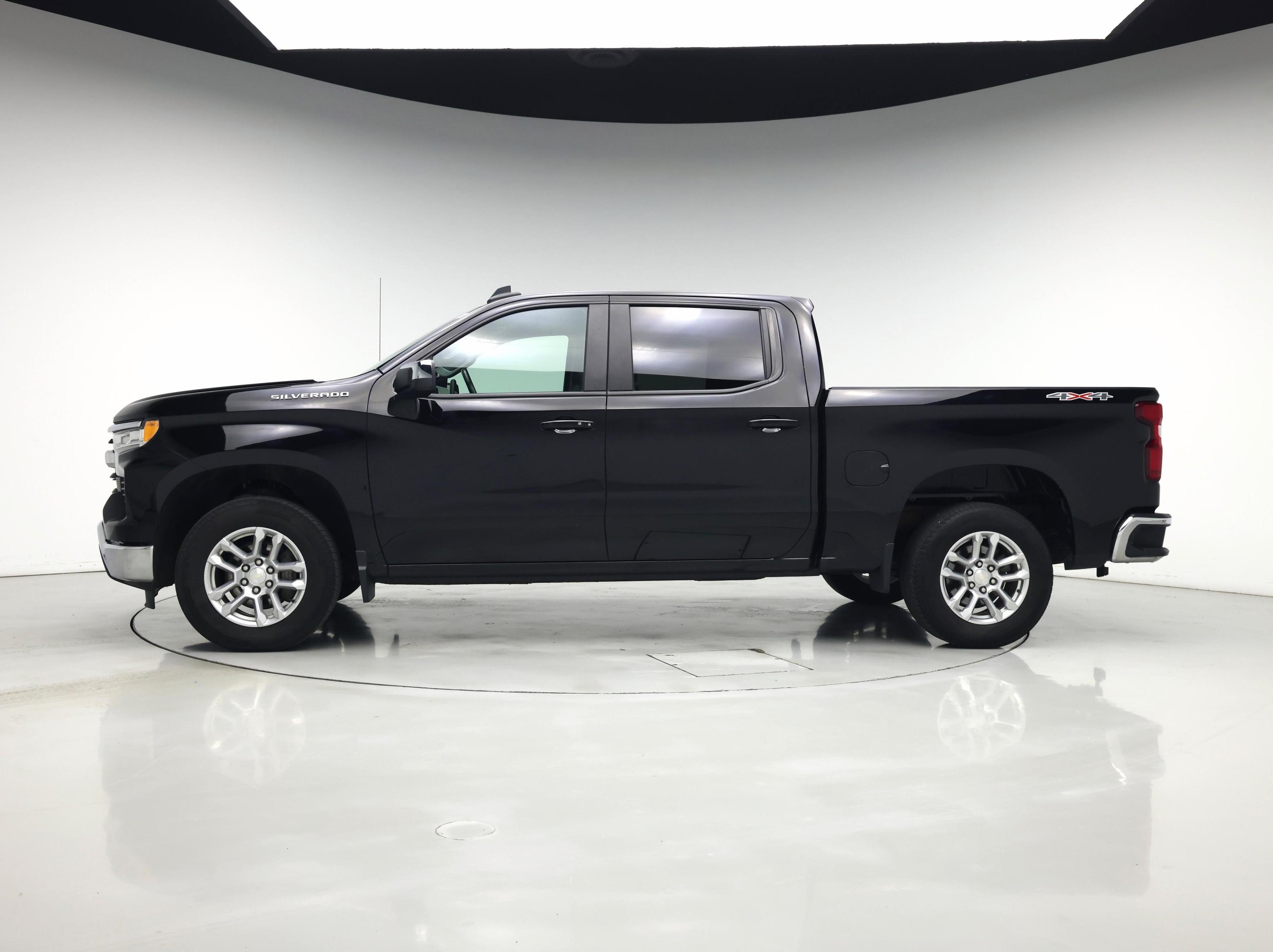 Thumbnail: 2022 Chevrolet Silverado 1500 - 3