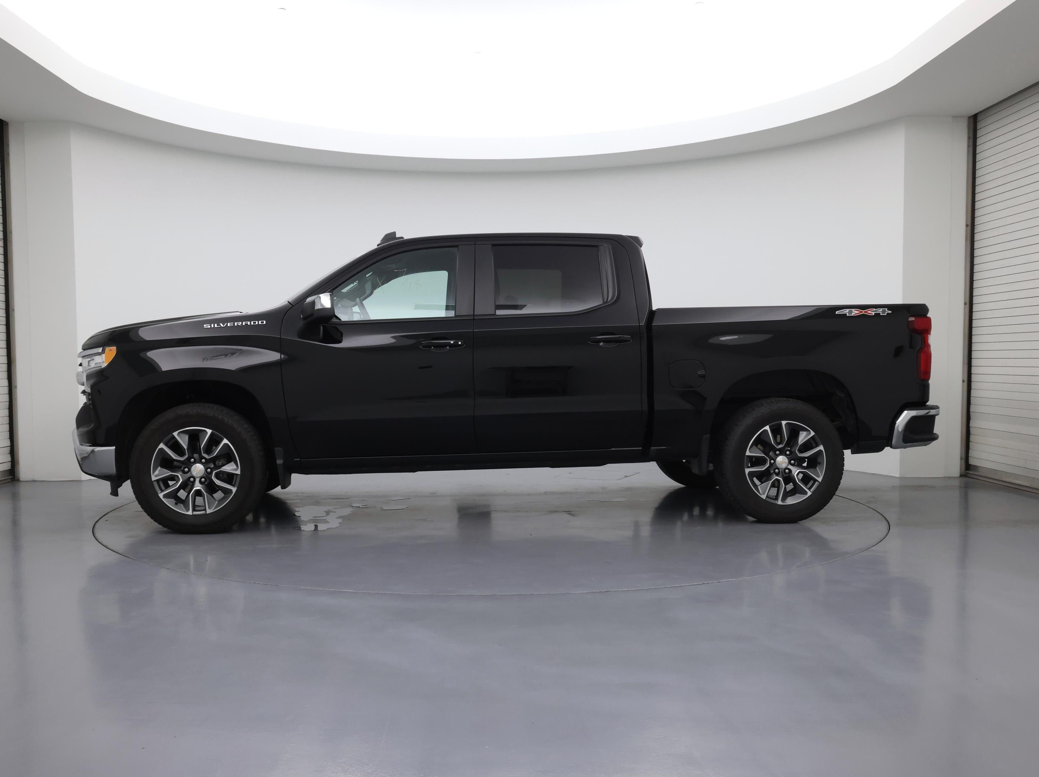 Thumbnail: 2023 Chevrolet Silverado 1500 - 3