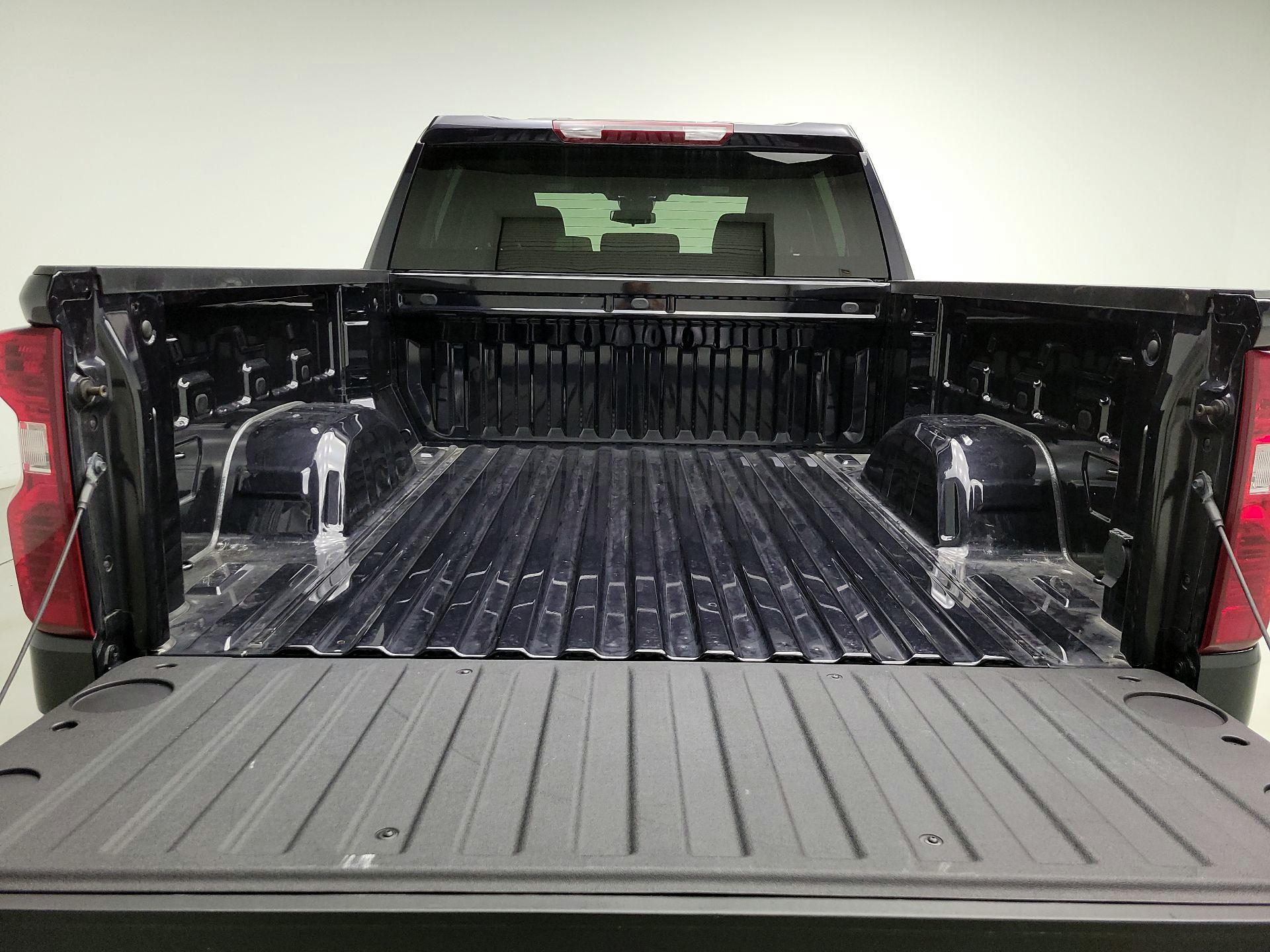 Thumbnail: 2022 Chevrolet Silverado 1500 - 20
