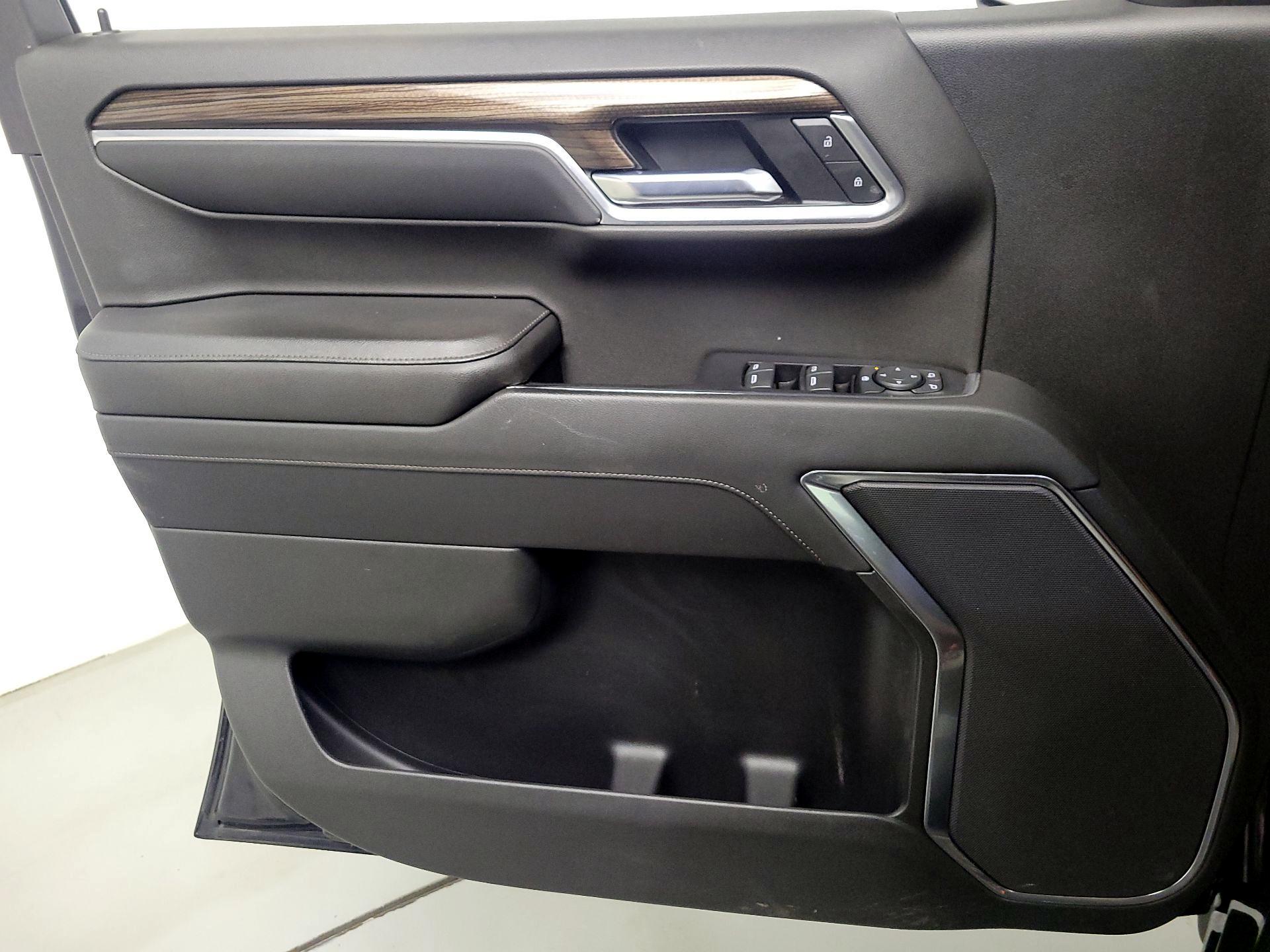Thumbnail: 2022 Chevrolet Silverado 1500 - 12