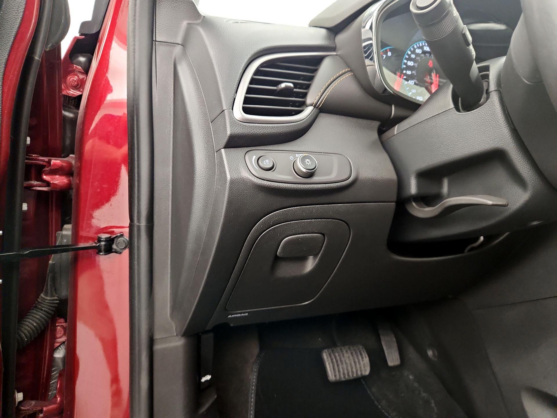 Thumbnail: 2021 Chevrolet Trax - 13