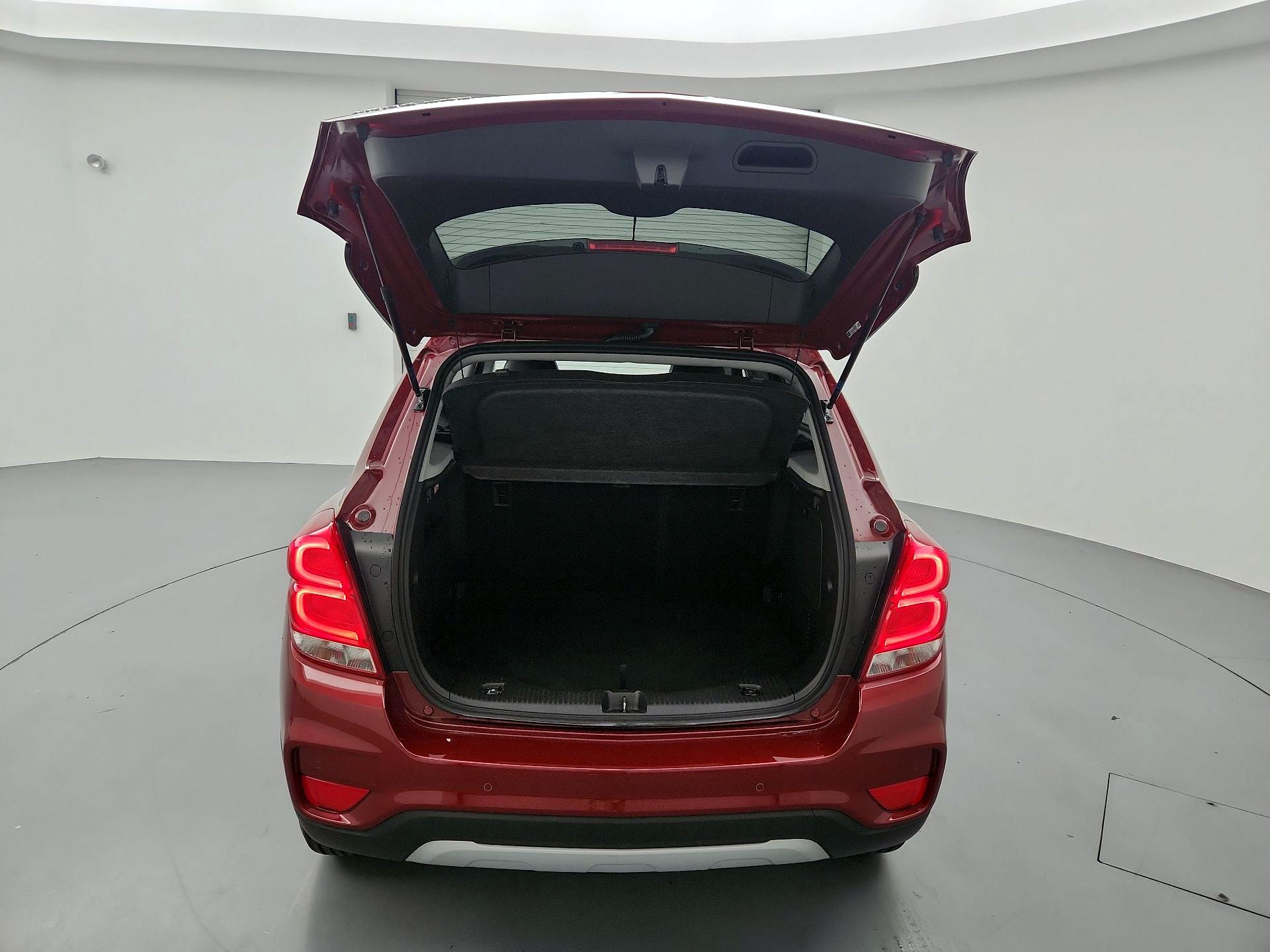 Thumbnail: 2021 Chevrolet Trax - 20