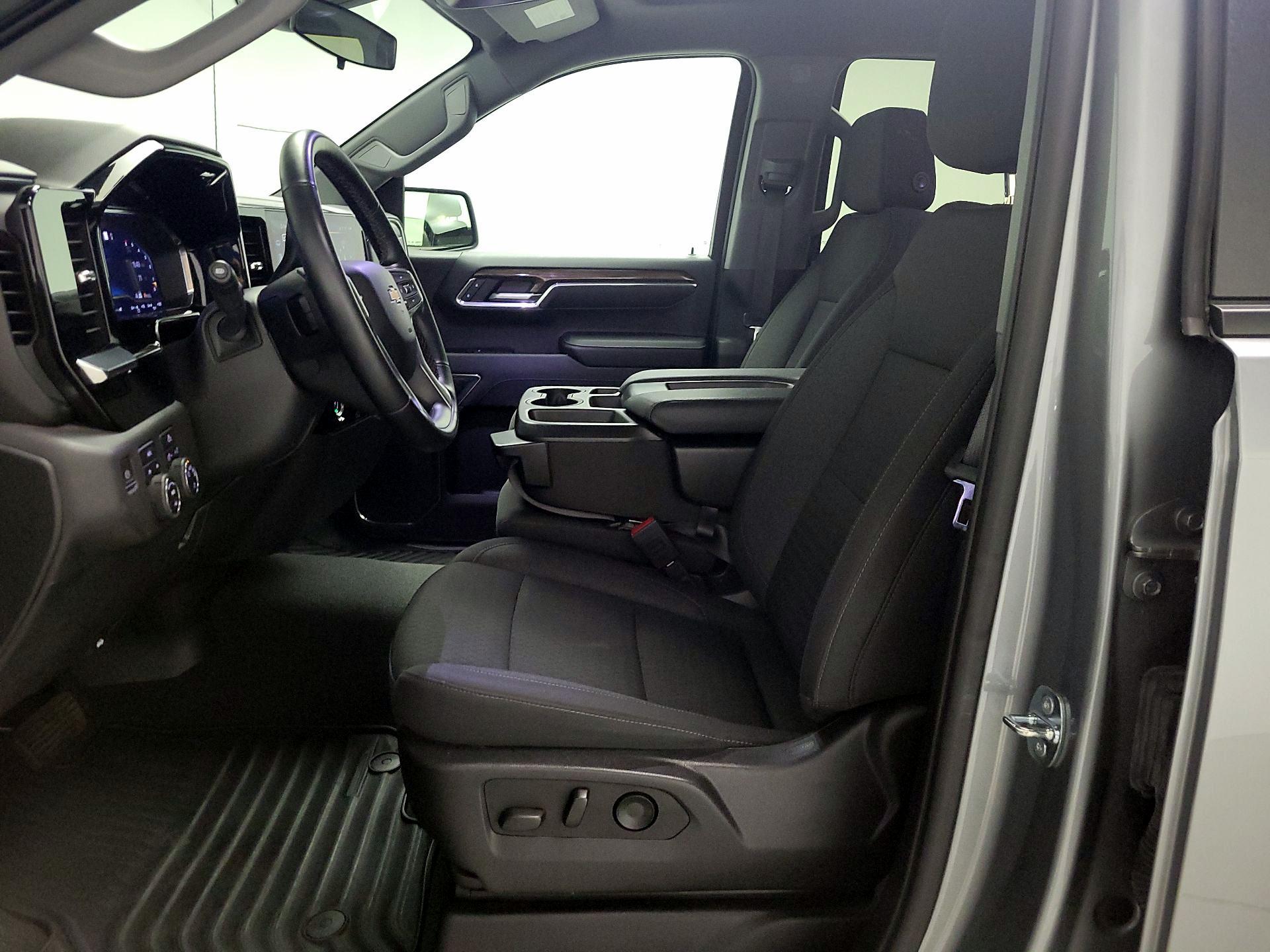 Thumbnail: 2023 Chevrolet Silverado 1500 - 11