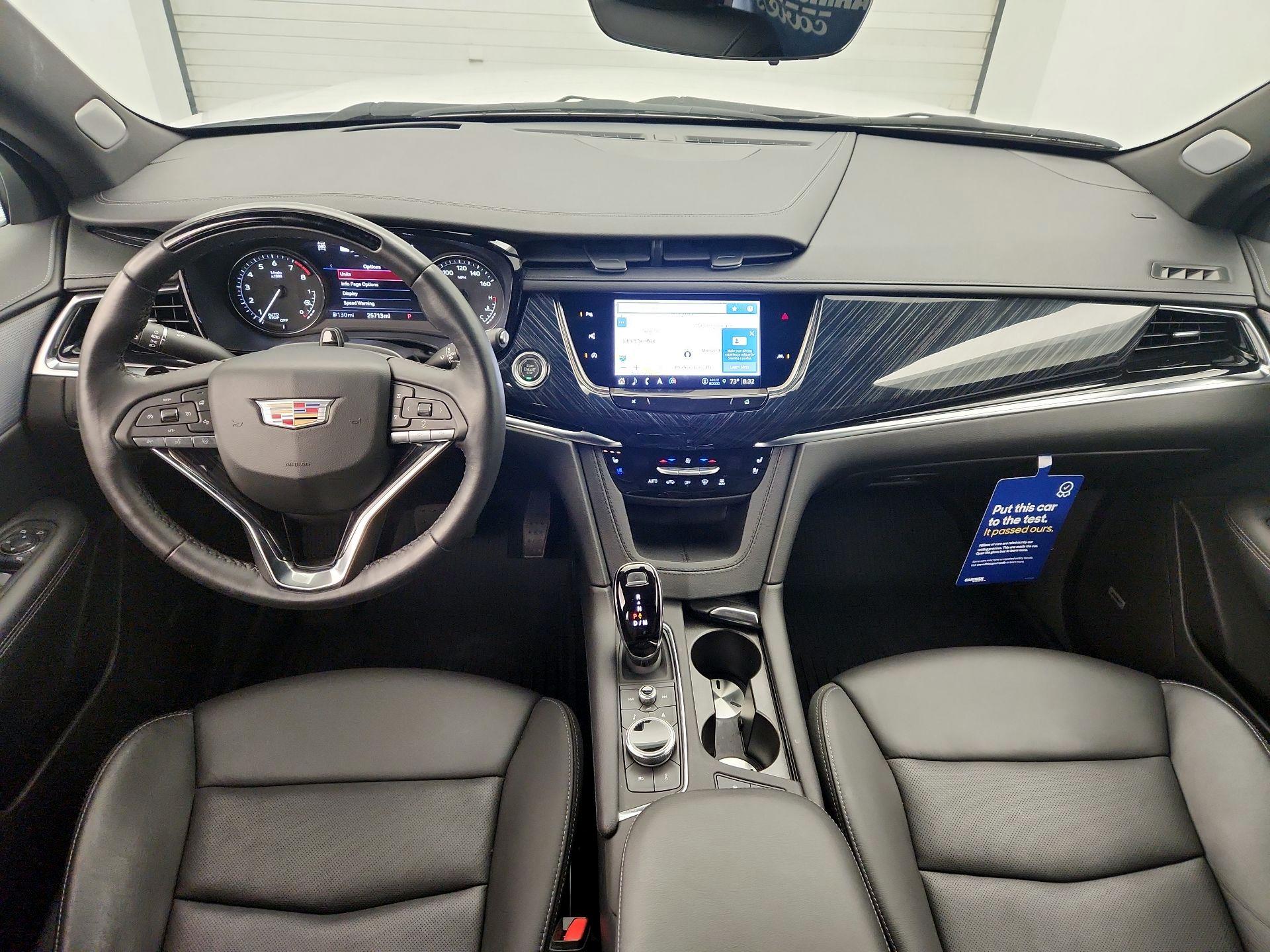 Thumbnail: 2023 Cadillac XT6 - 9