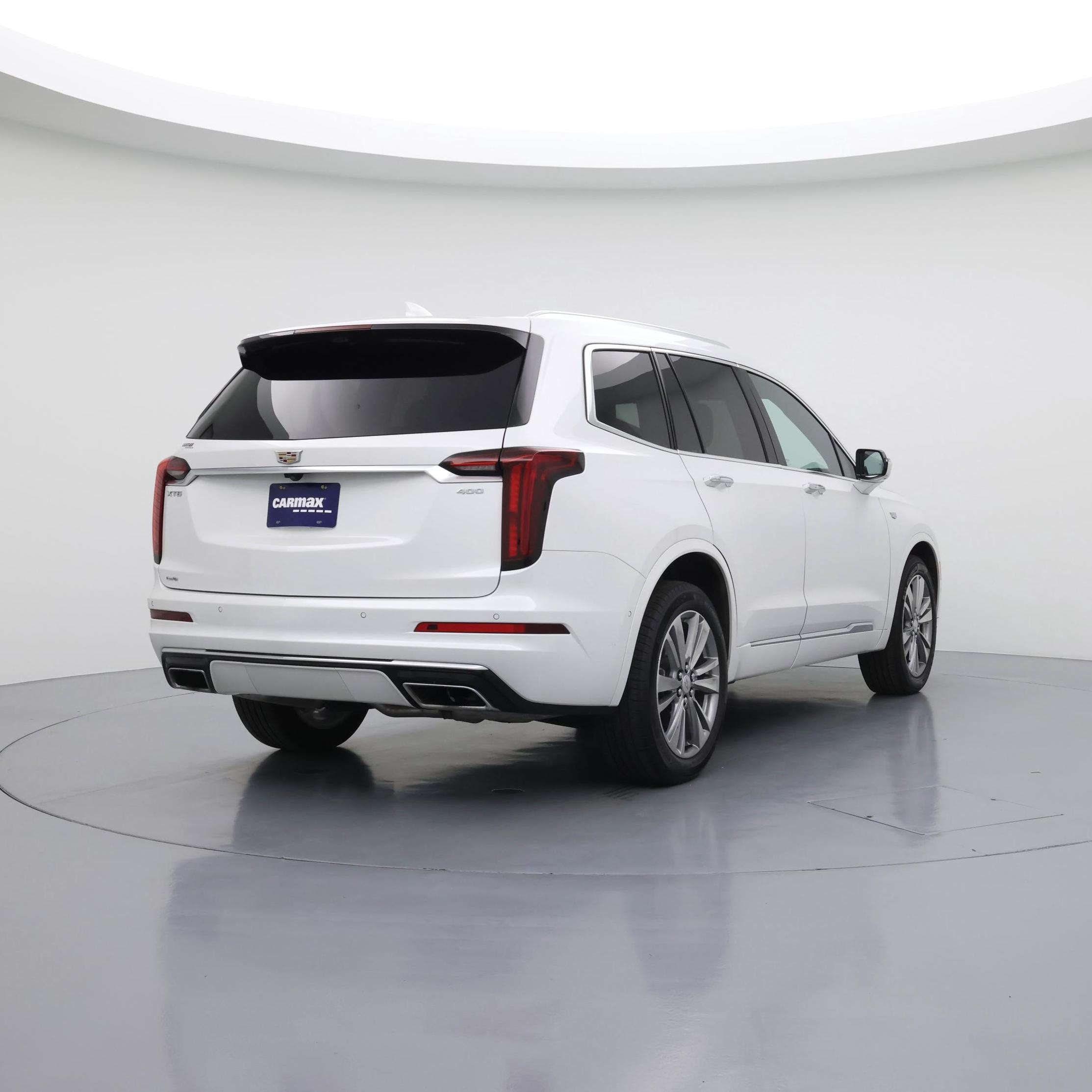 Thumbnail: 2023 Cadillac XT6 - 8