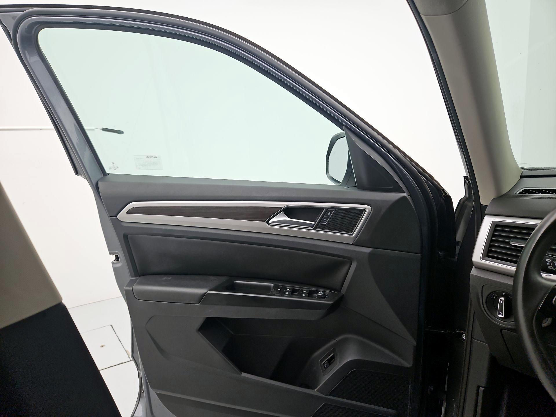 Thumbnail: 2019 Volkswagen Atlas - 12