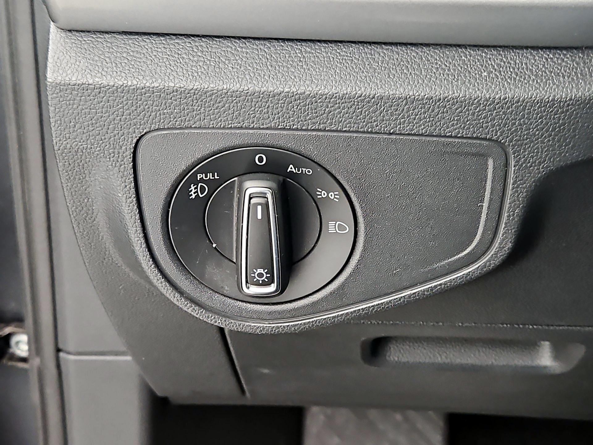 Thumbnail: 2019 Volkswagen Atlas - 13