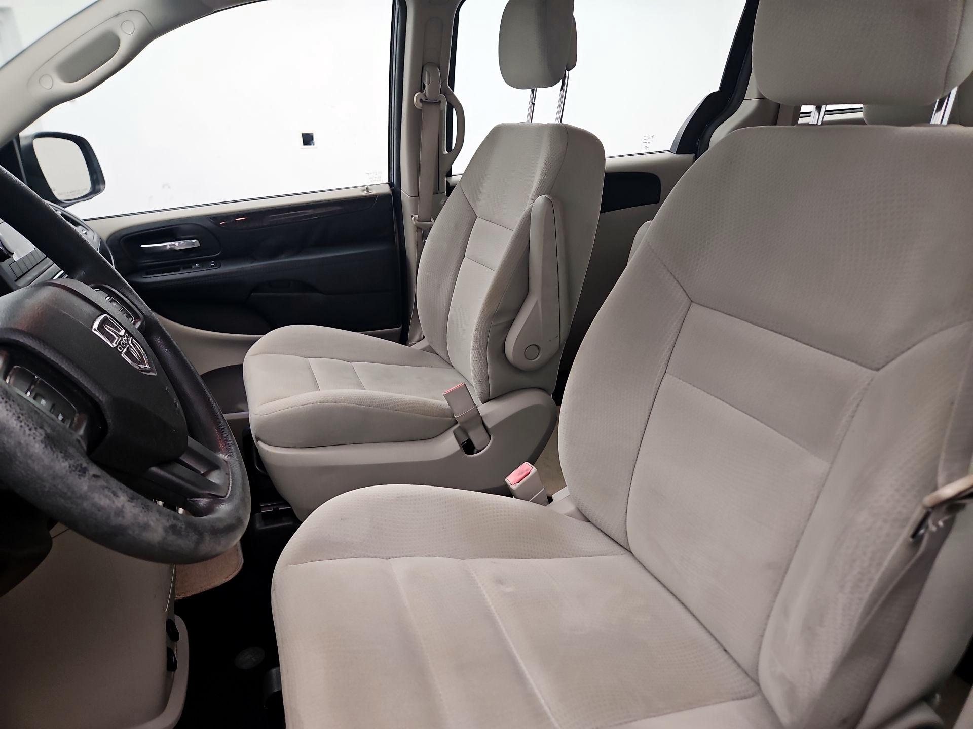 Thumbnail: 2014 Dodge Grand Caravan - 11