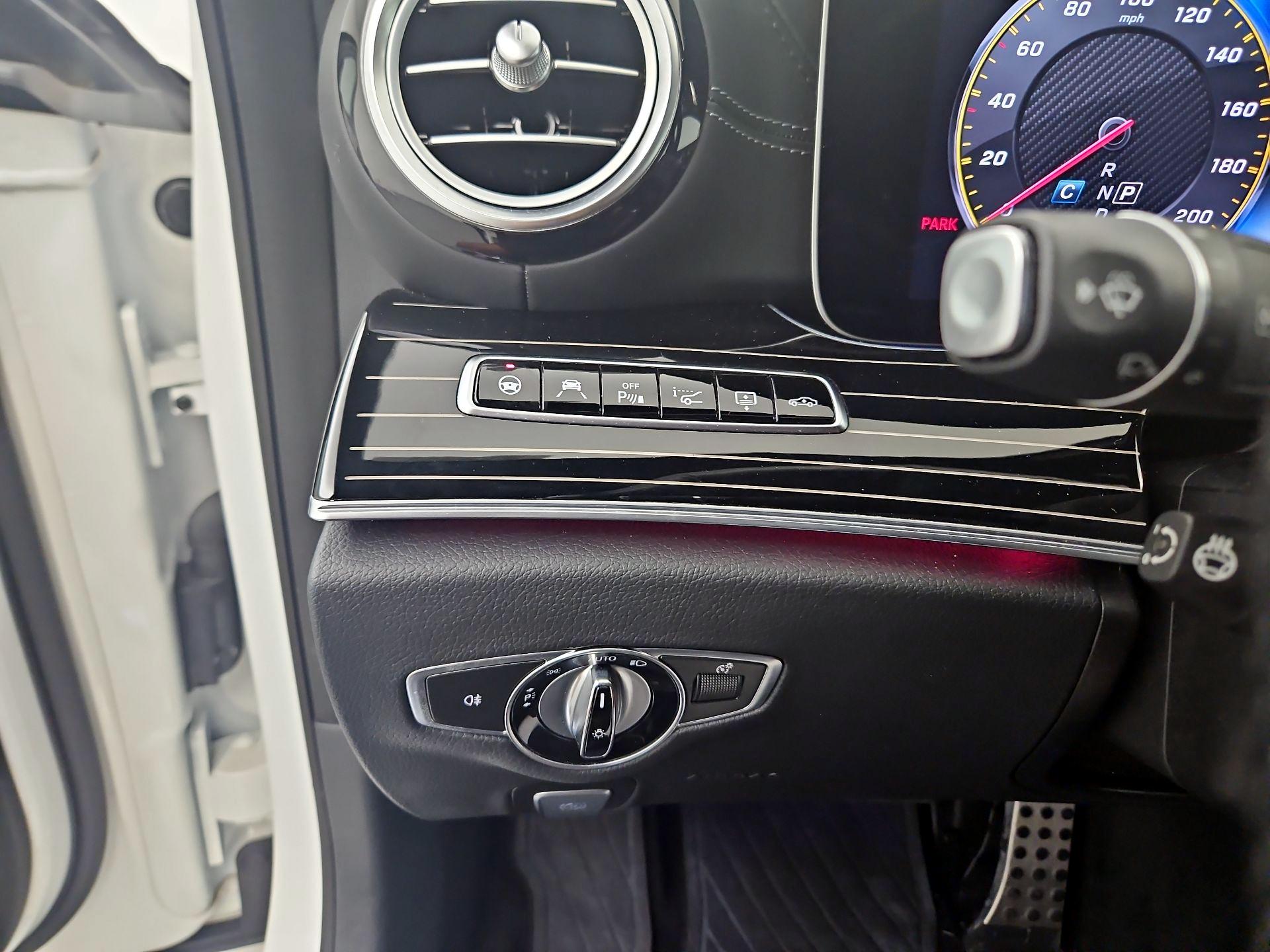 Thumbnail: 2019 Mercedes-Benz E-Class - 13