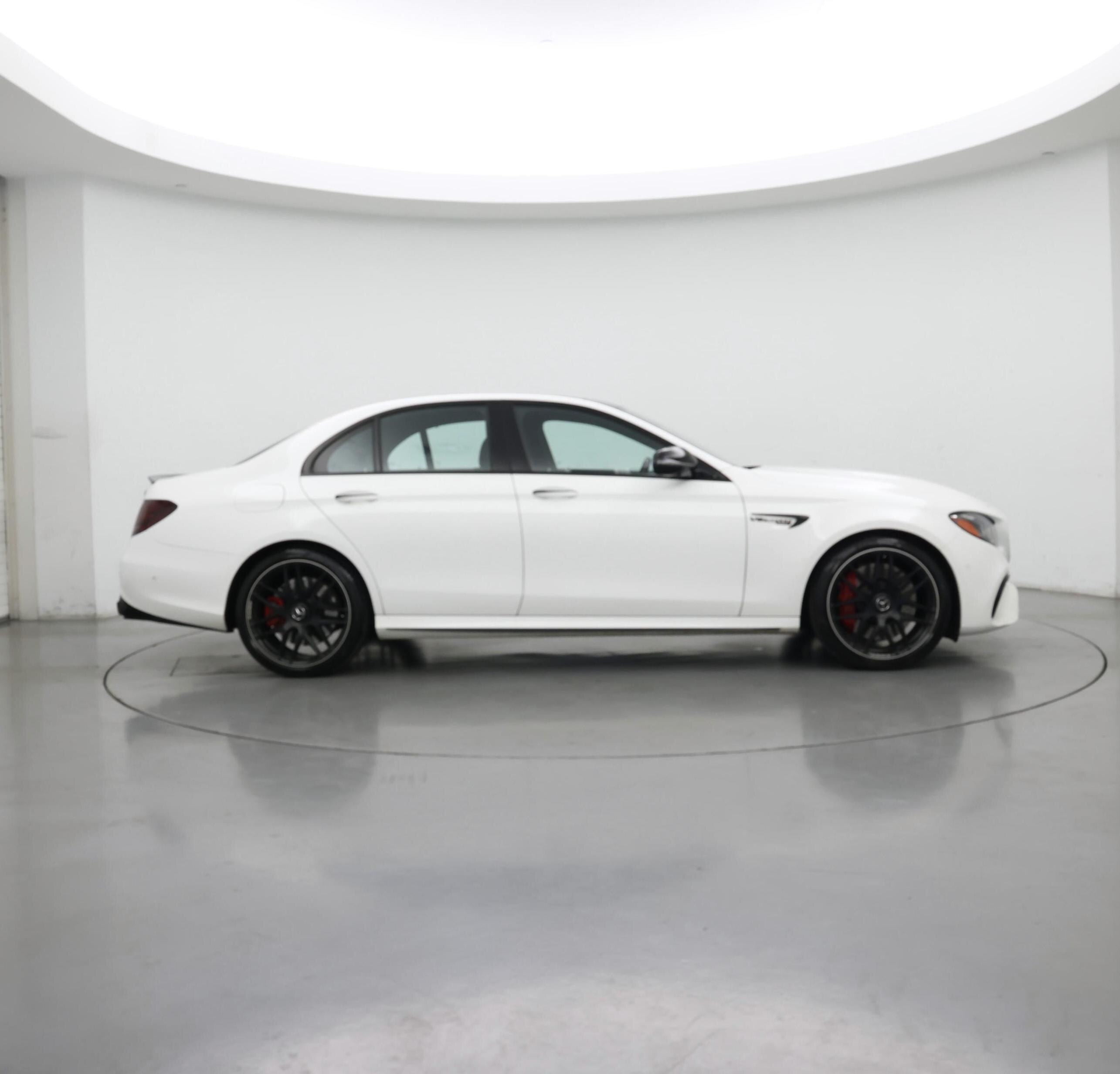 Thumbnail: 2019 Mercedes-Benz E-Class - 7